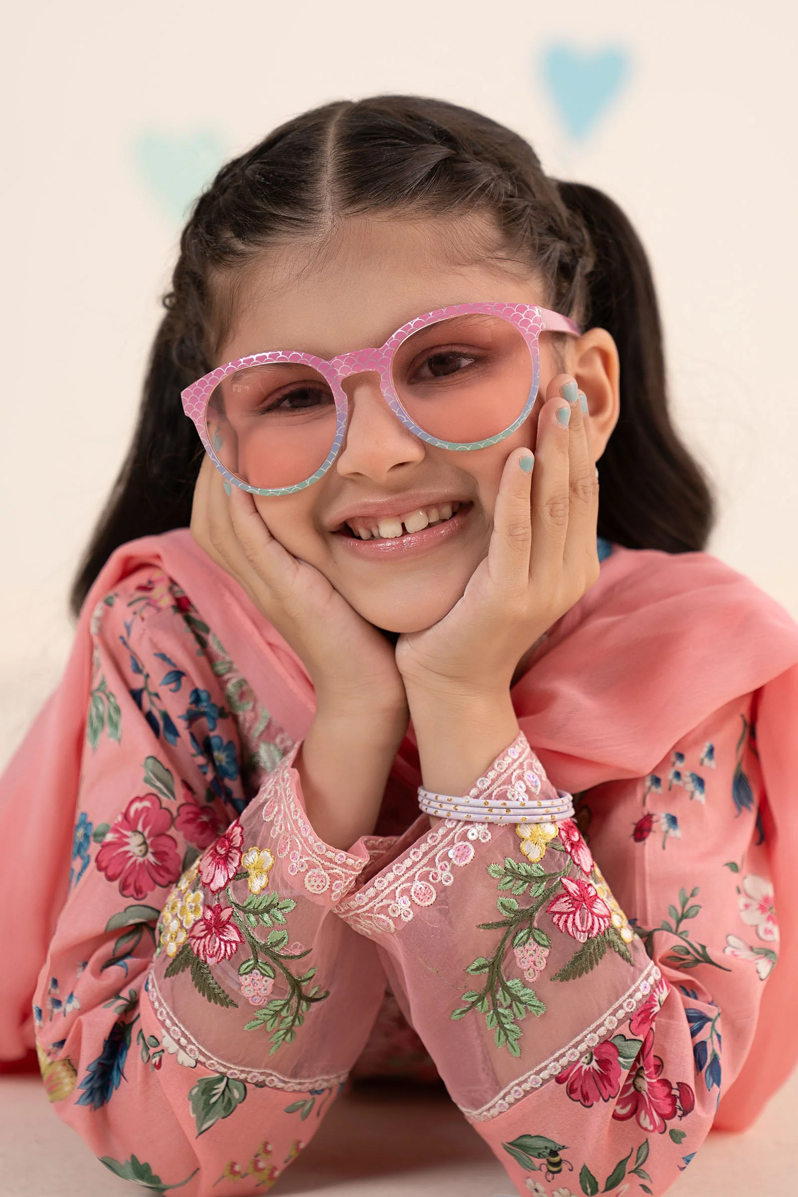3 Piece Embroidered Lawn Suit - Image 4