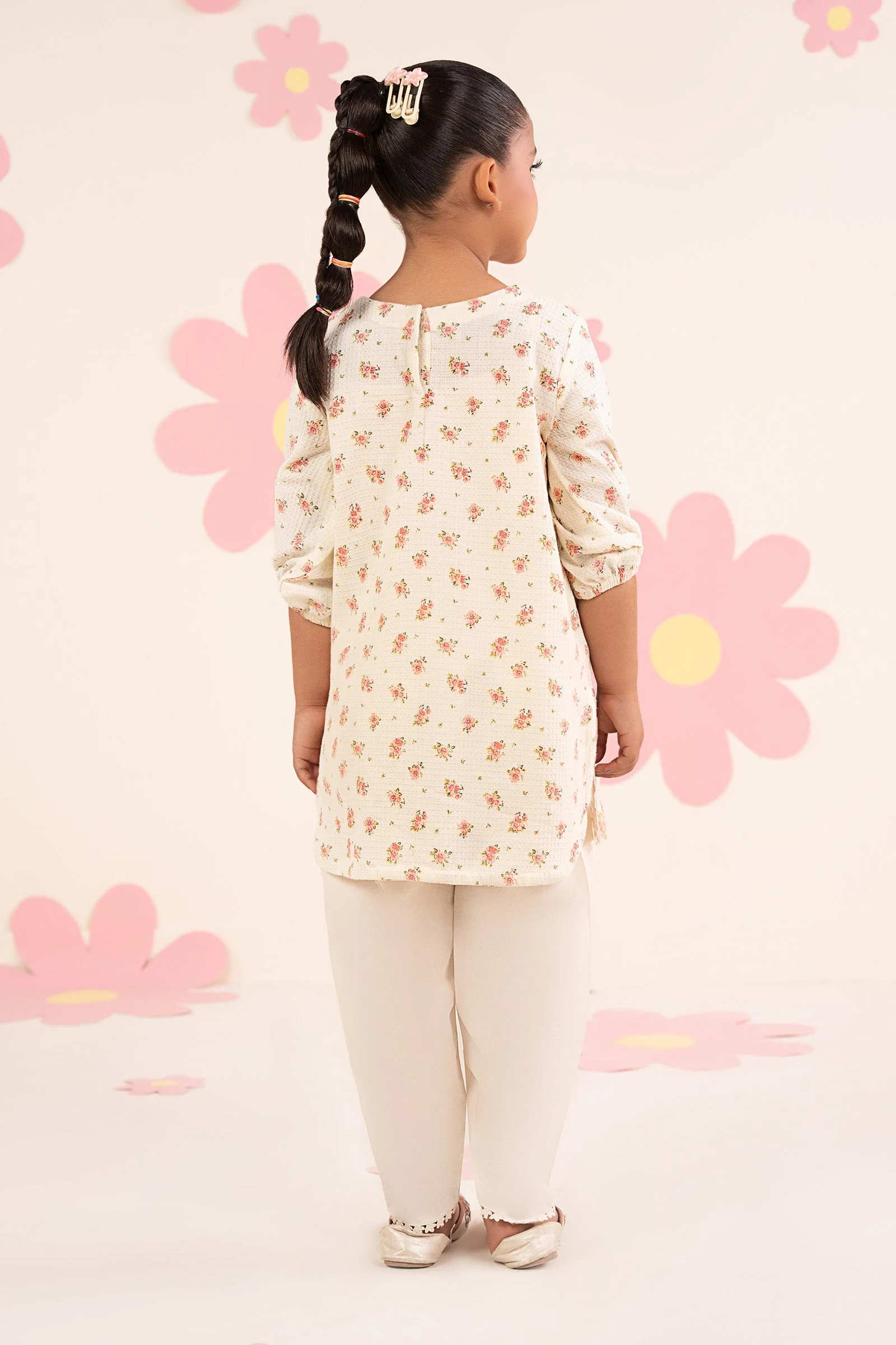 2 Piece Embroidered Lawn Suit - Image 10