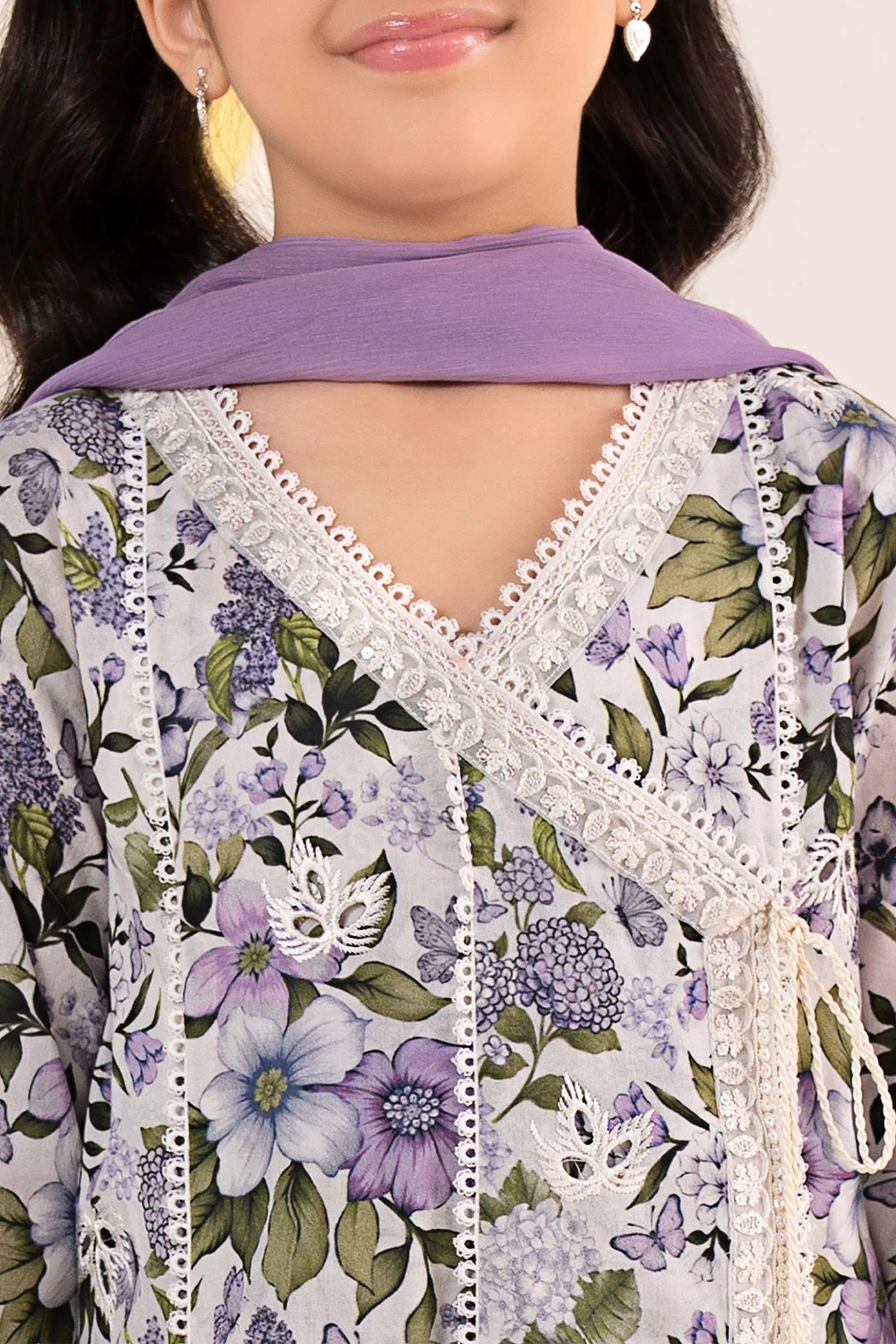 3 Piece Embroidered Lawn Suit - Image 5