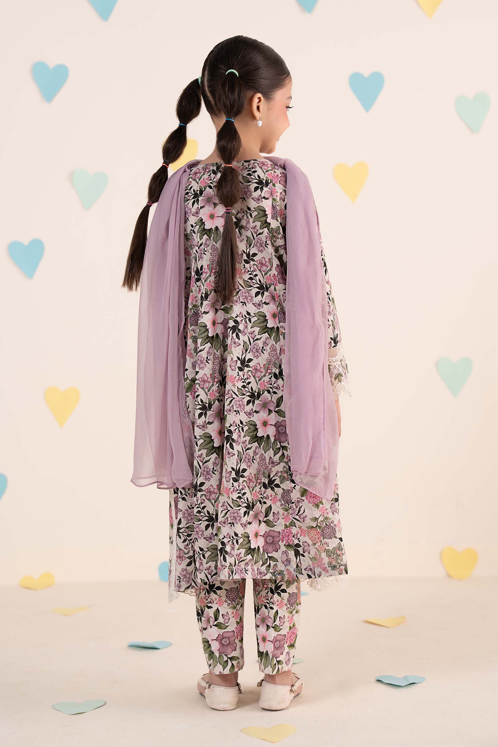 3 Piece Embroidered Lawn Suit - Image 8