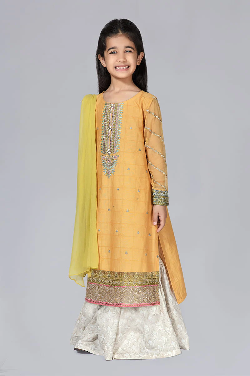 Suit Yellow MKD-EF20-21