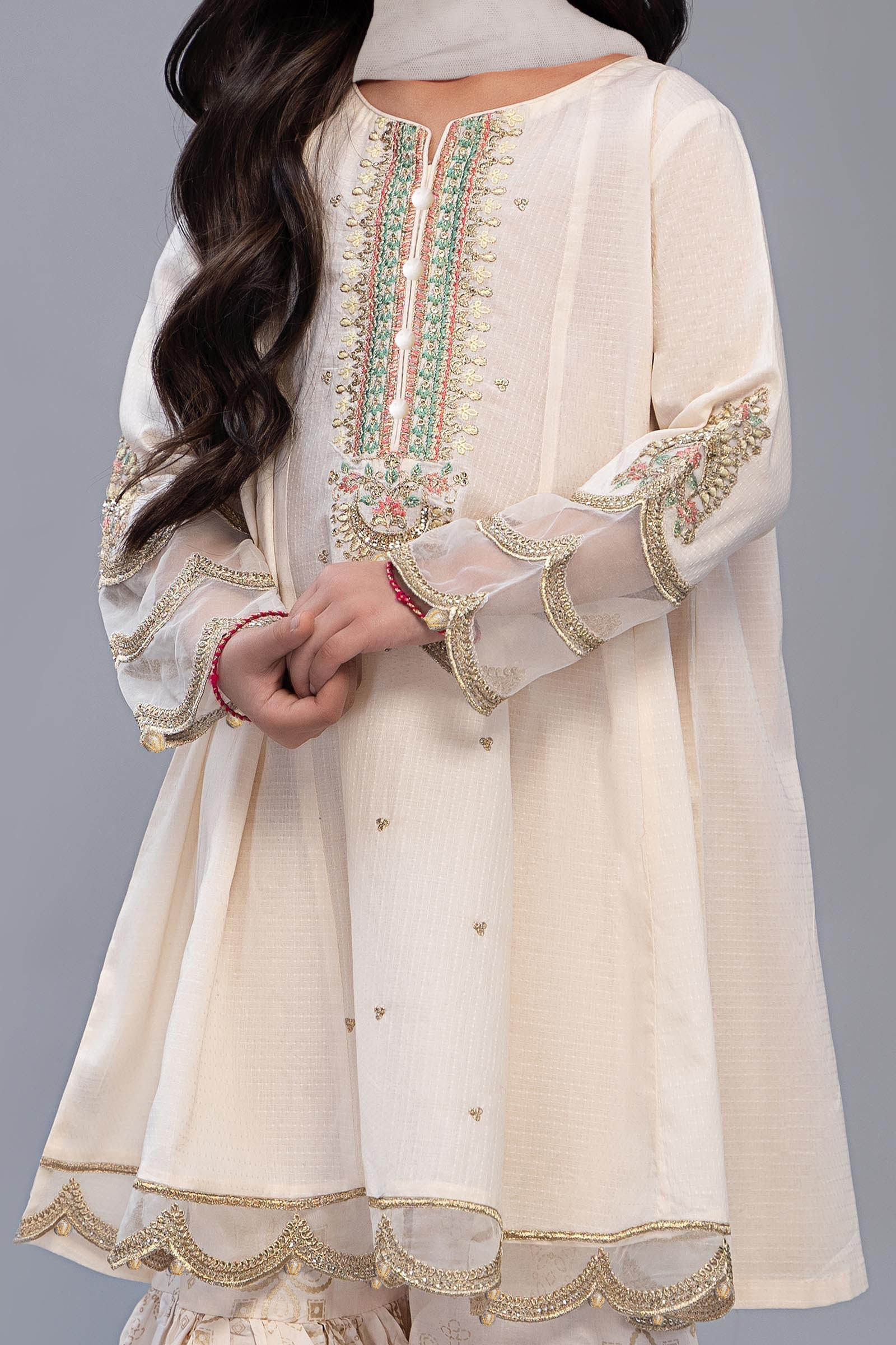 3 Piece Embroidered Lawn Suit - Image 2