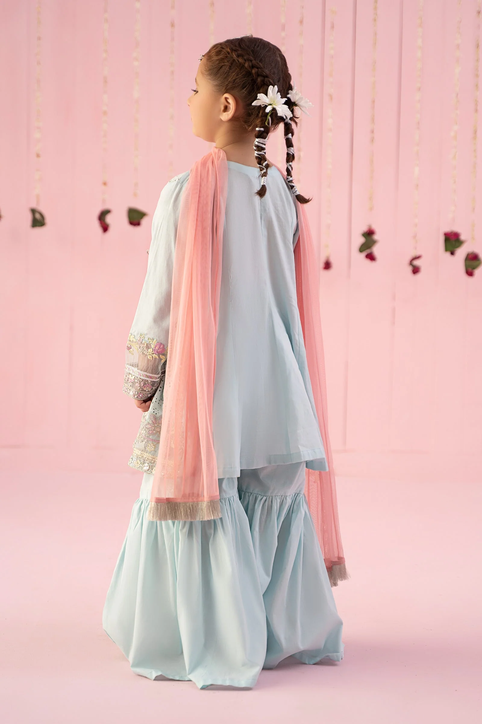 3 Piece Embroidered Lawn Suit - Image 6