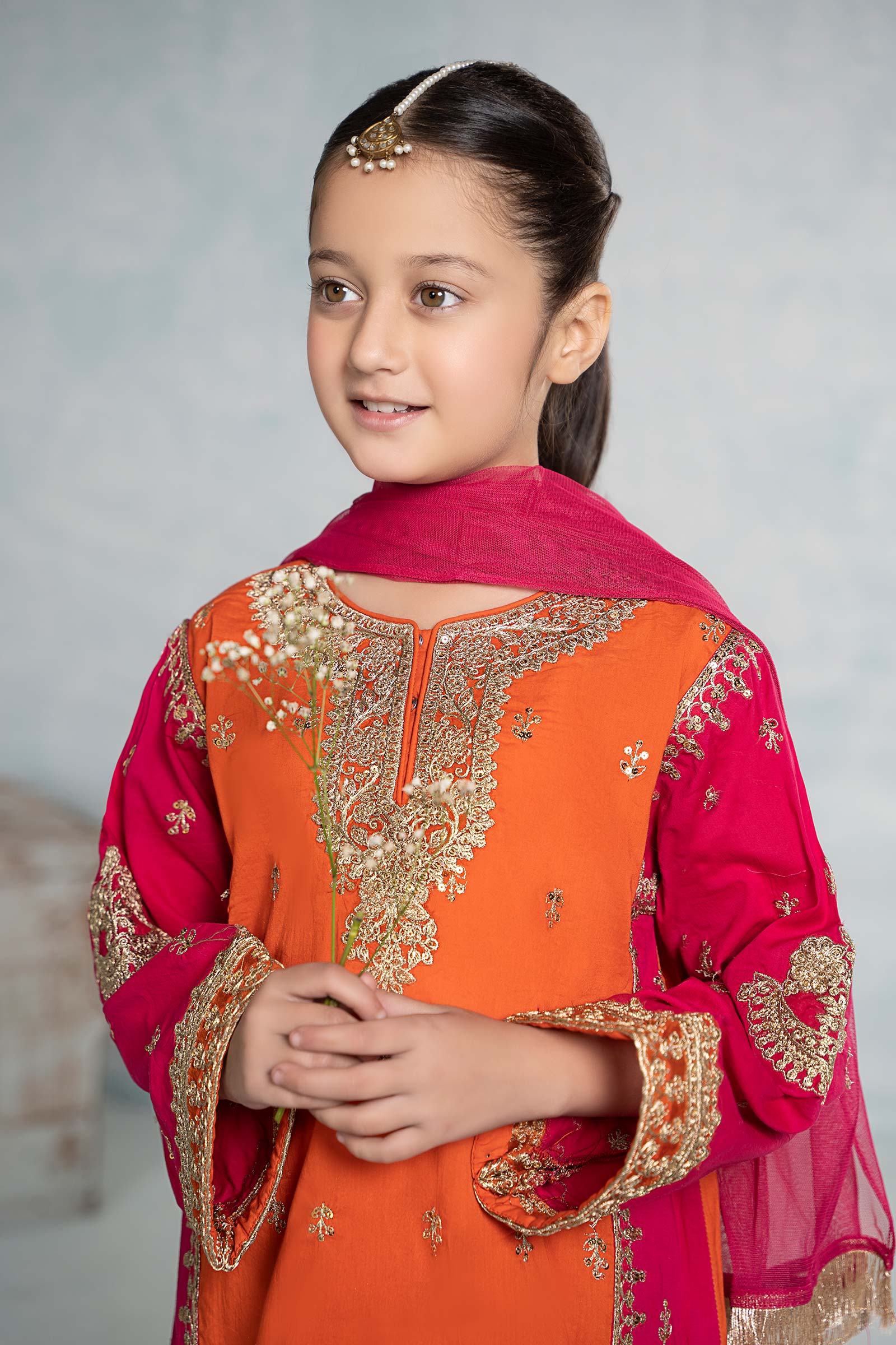 3 Piece Embroidered Lawn Suit - Image 2