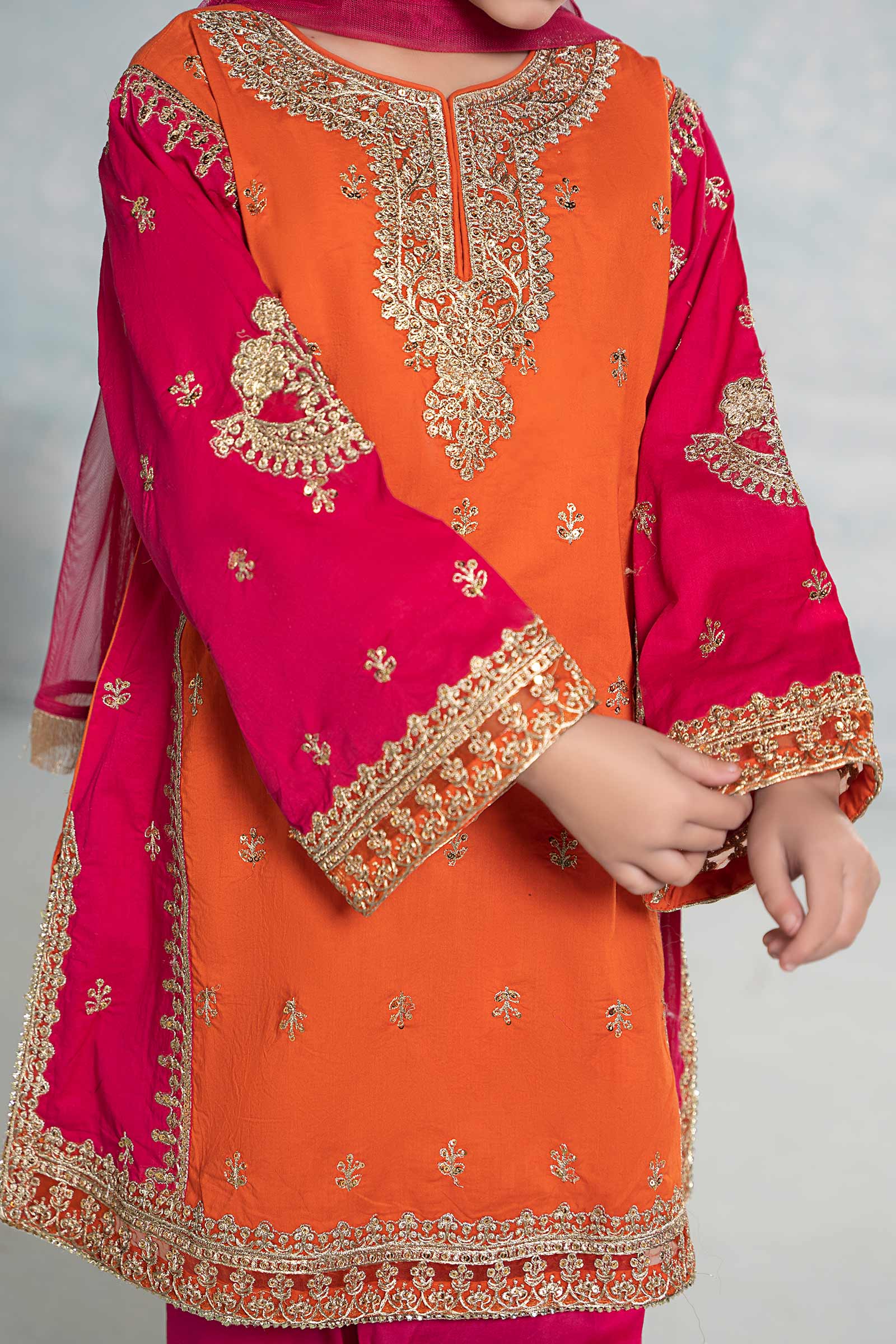 3 Piece Embroidered Lawn Suit - Image 4