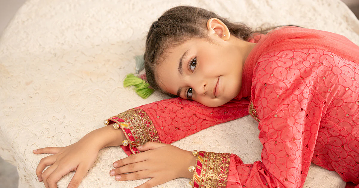 3 Piece Embroidered Lawn Suit - Image 7