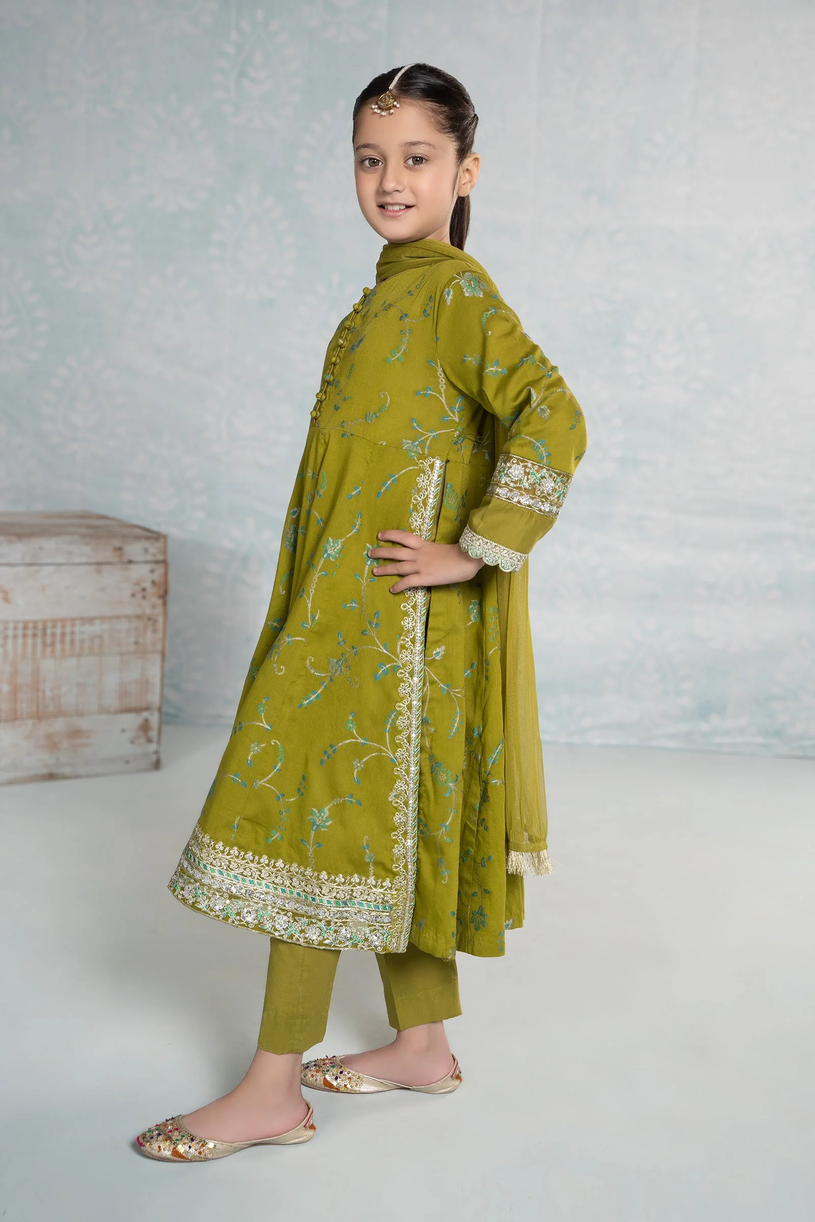 3 Piece Embroidered Jacquard Broshia Suit - Image 6