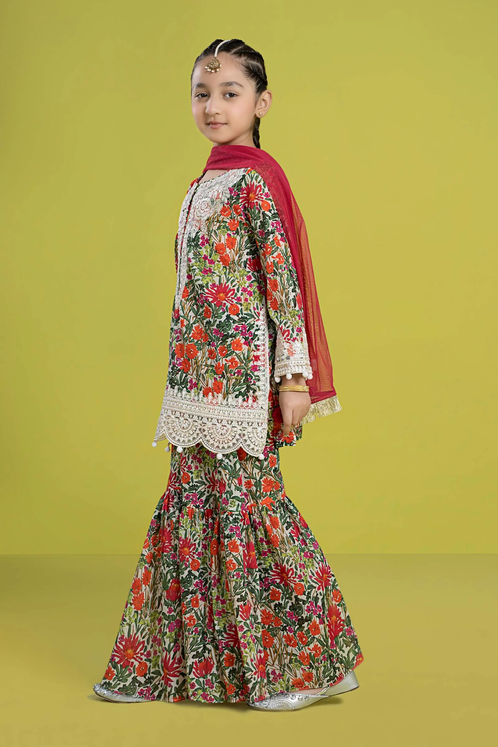3 Piece Embroidered Lawn Suit - Image 10