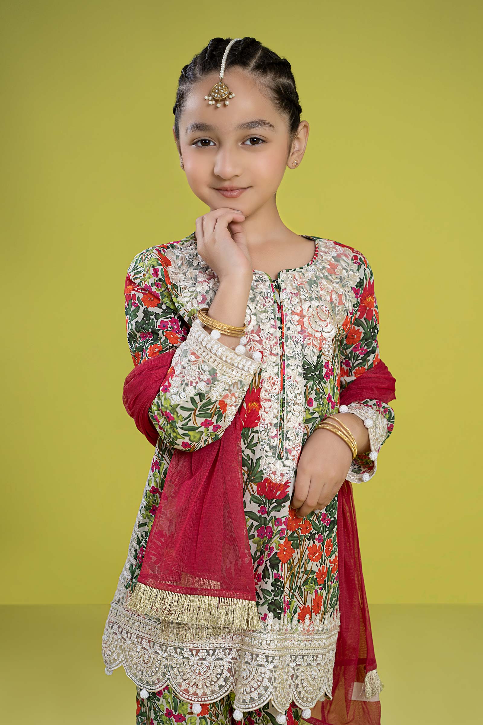 3 Piece Embroidered Lawn Suit - Image 4