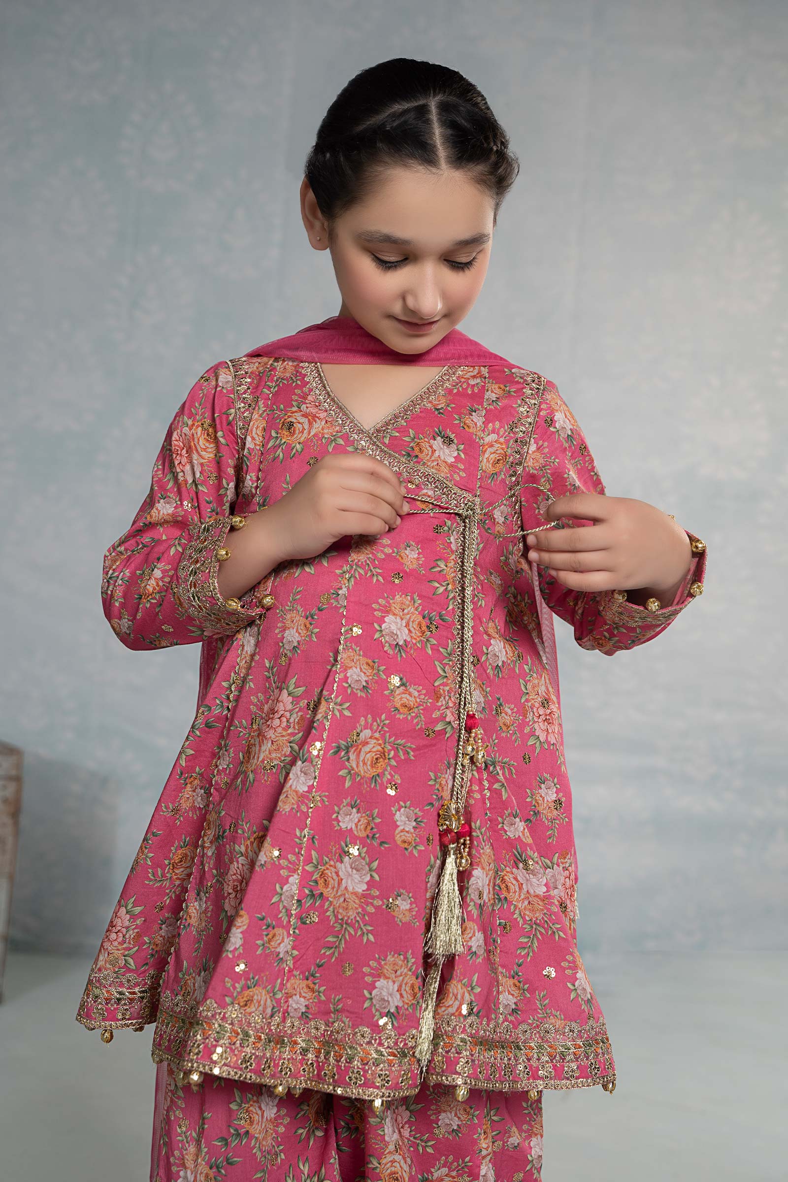 3 Piece Embroidered Lawn Suit - Image 2