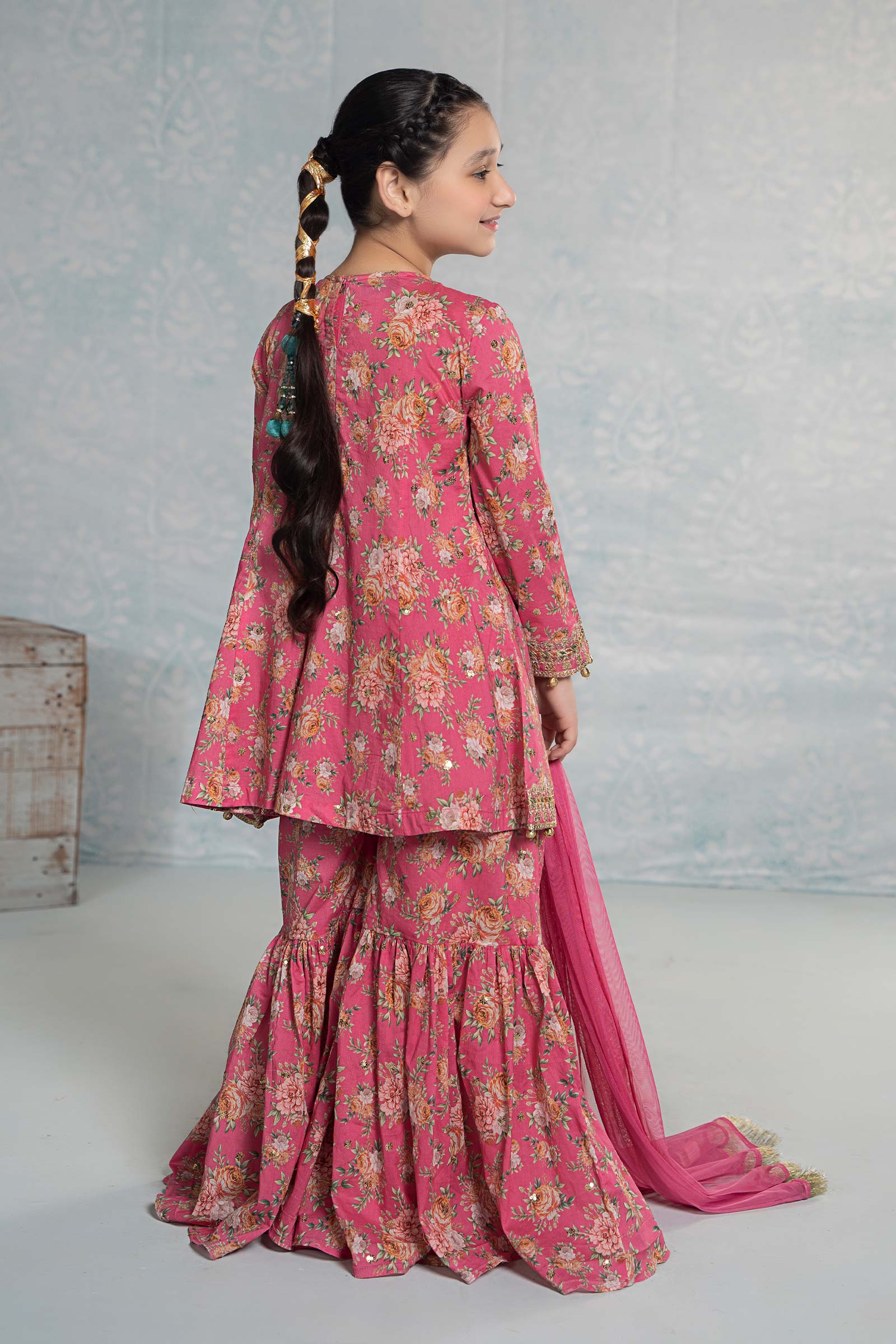 3 Piece Embroidered Lawn Suit - Image 6