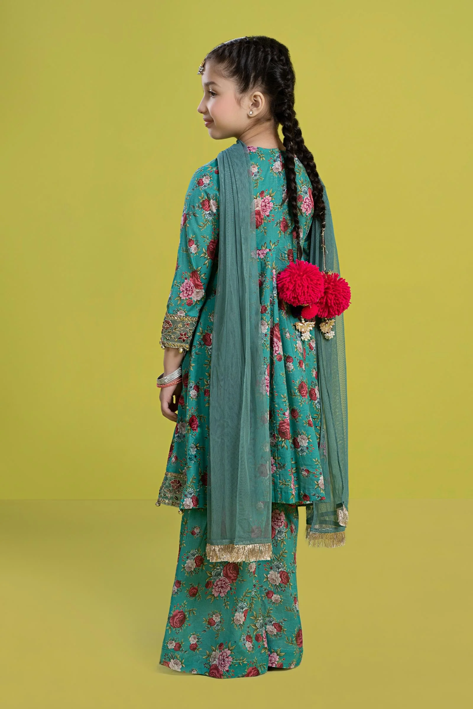 3 Piece Embroidered Lawn Suit - Image 5
