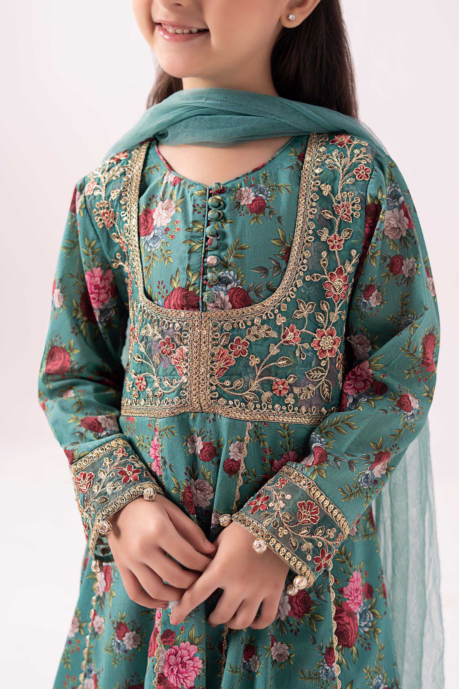 3 Piece Embroidered Lawn Suit - Image 3