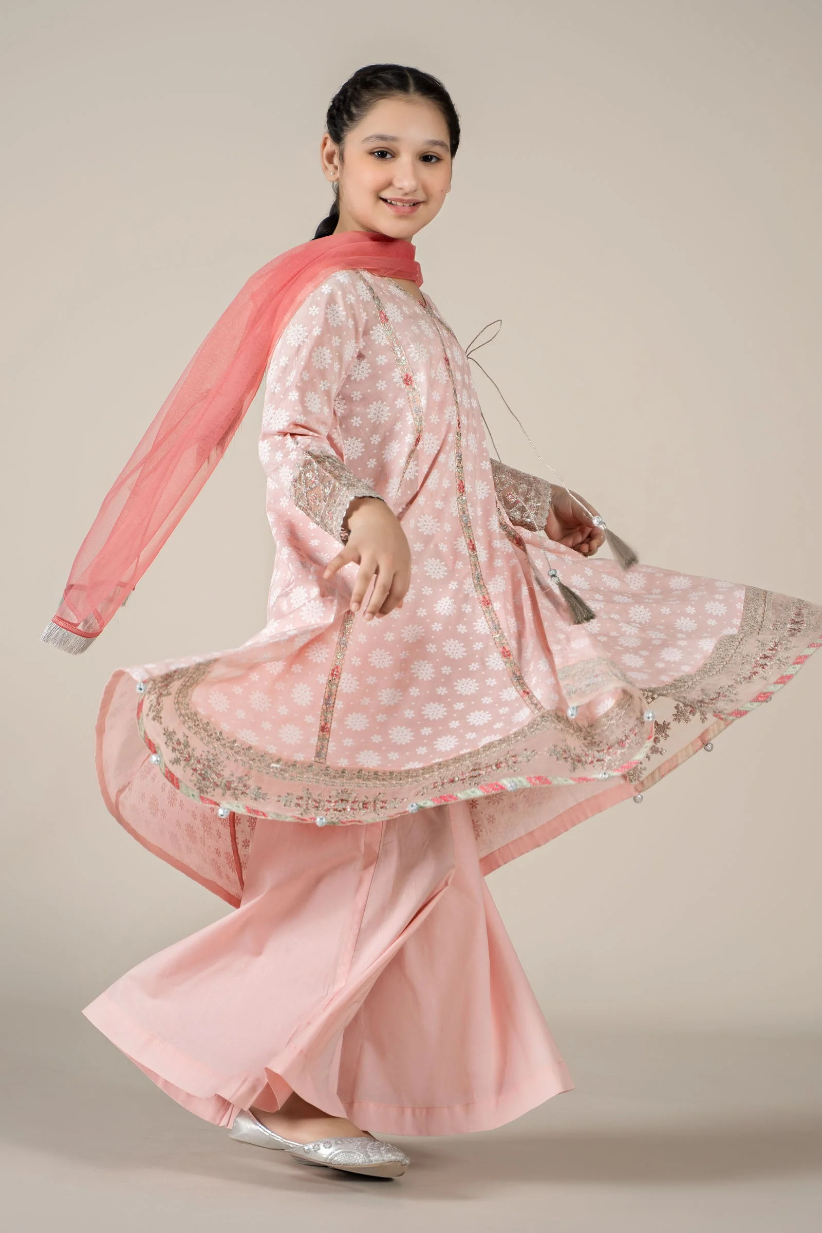 3 Piece Embroidered Lawn Suit - Image 5