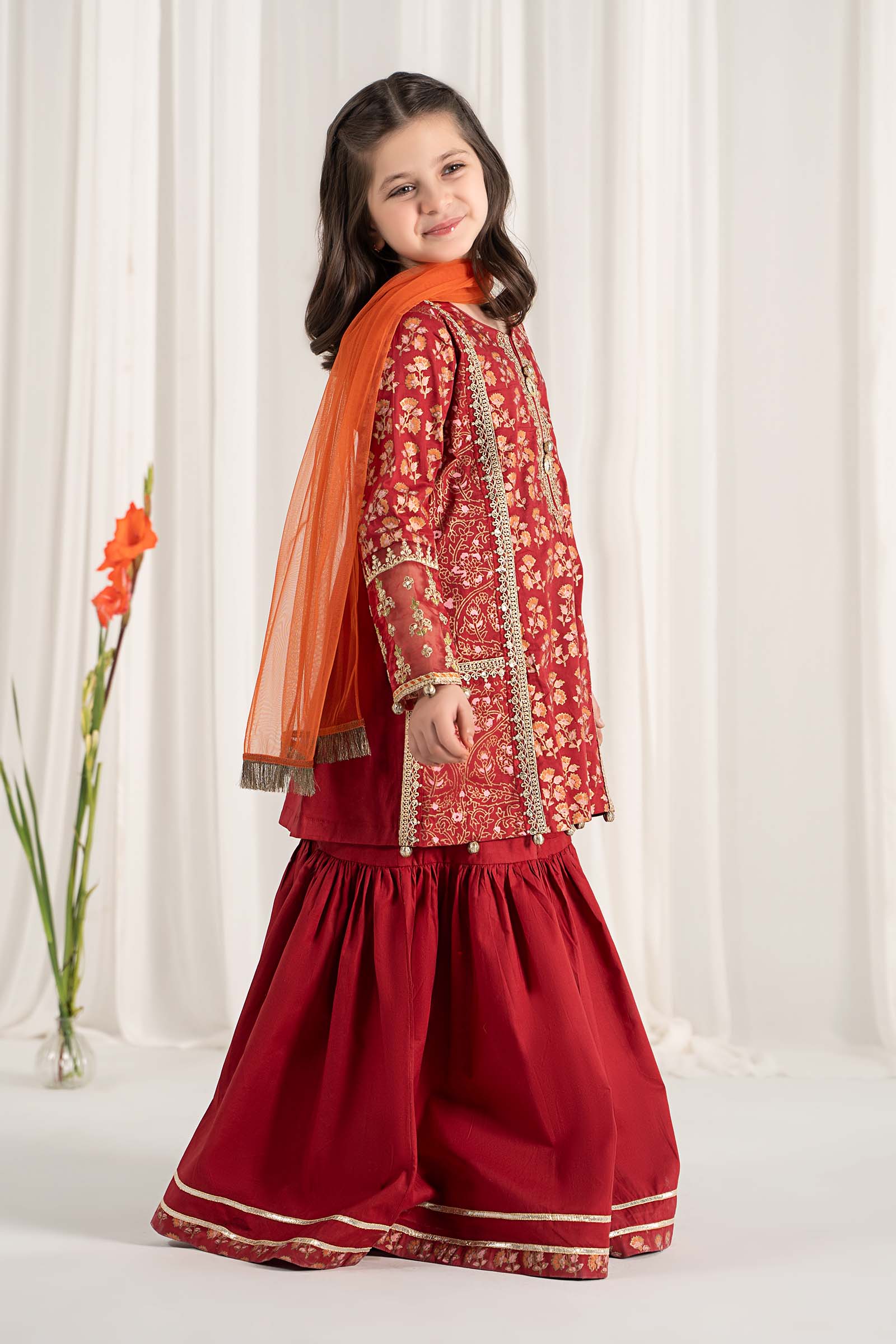 3 Piece Embroidered Lawn Suit - Image 6