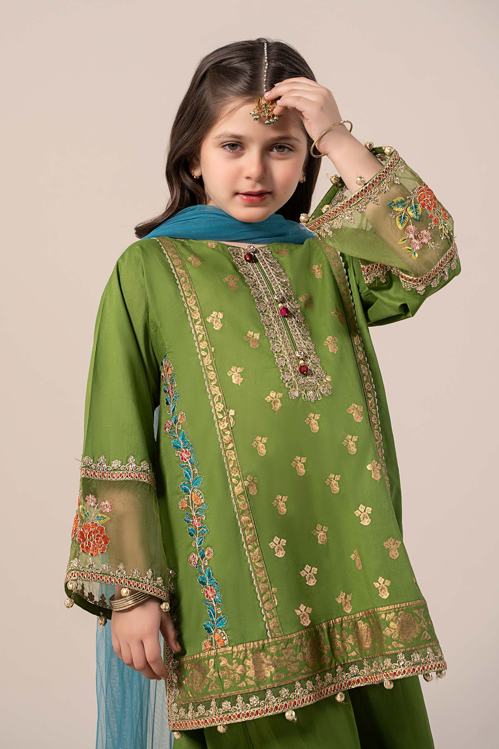 3 Piece Embroidered Lawn Suit - Image 3