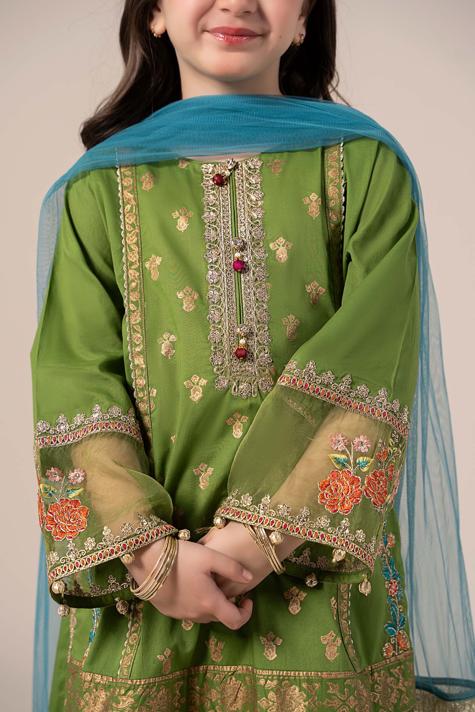 3 Piece Embroidered Lawn Suit - Image 5