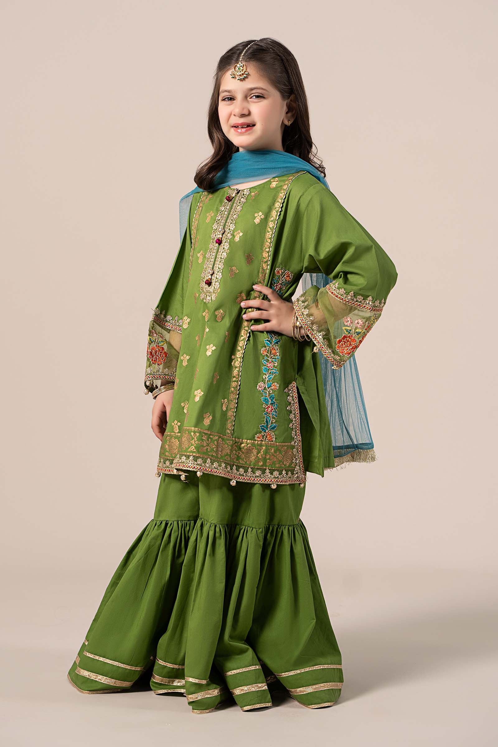 3 Piece Embroidered Lawn Suit - Image 8