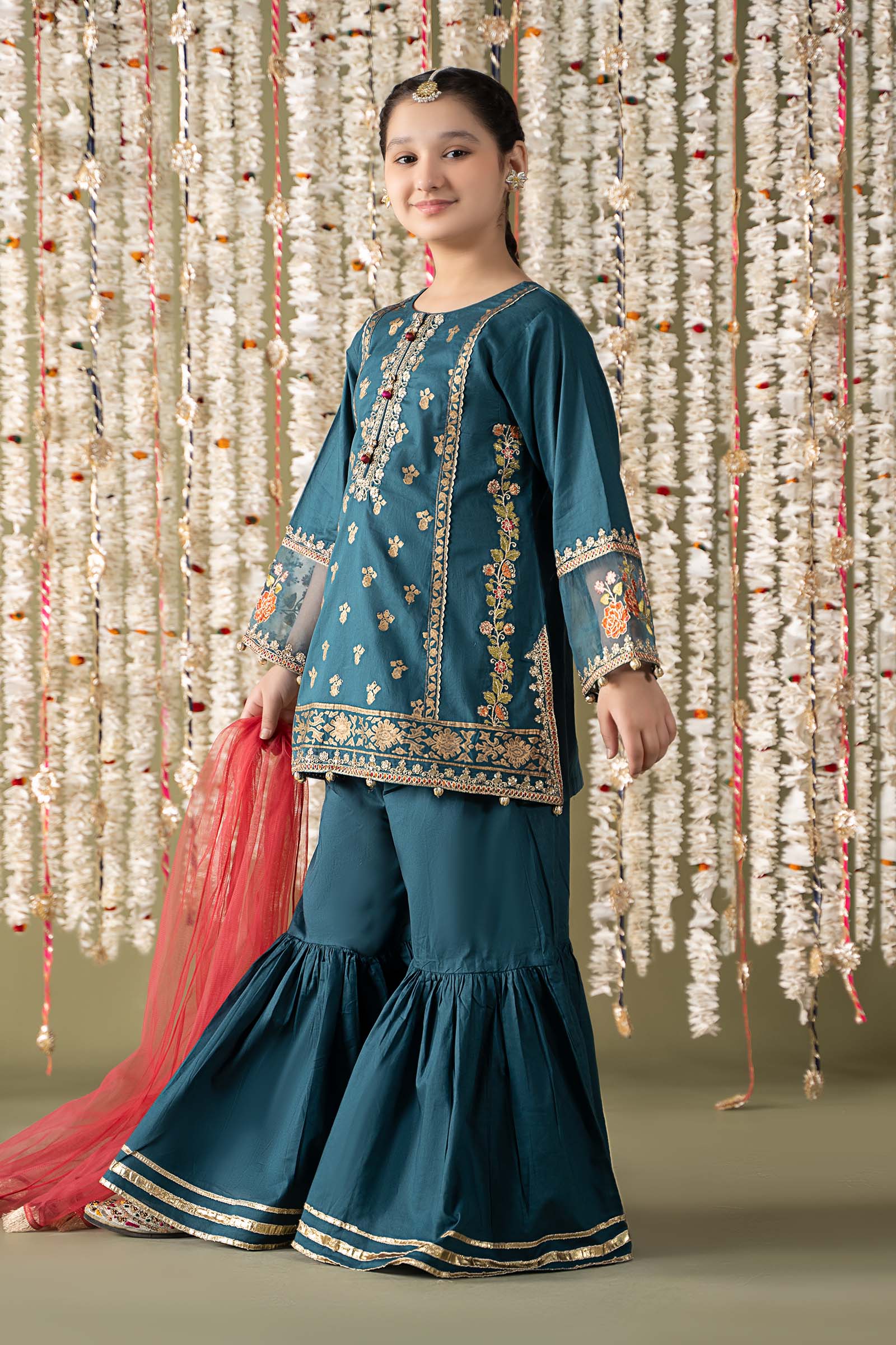 3 Piece Embroidered Lawn Suit - Image 10