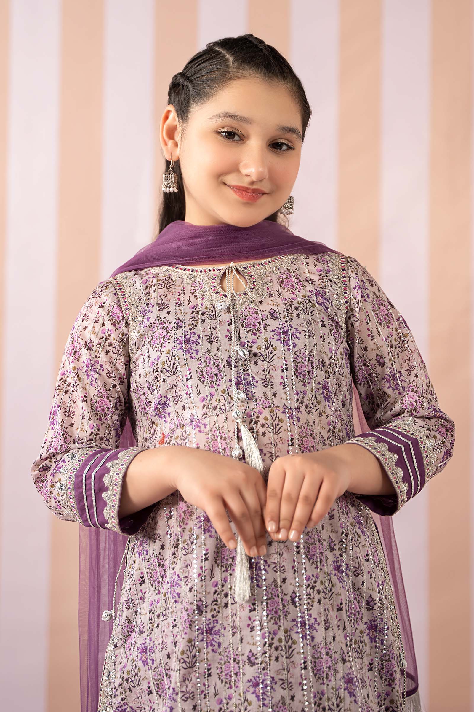 3 Piece Embroidered Lawn Suit - Image 2