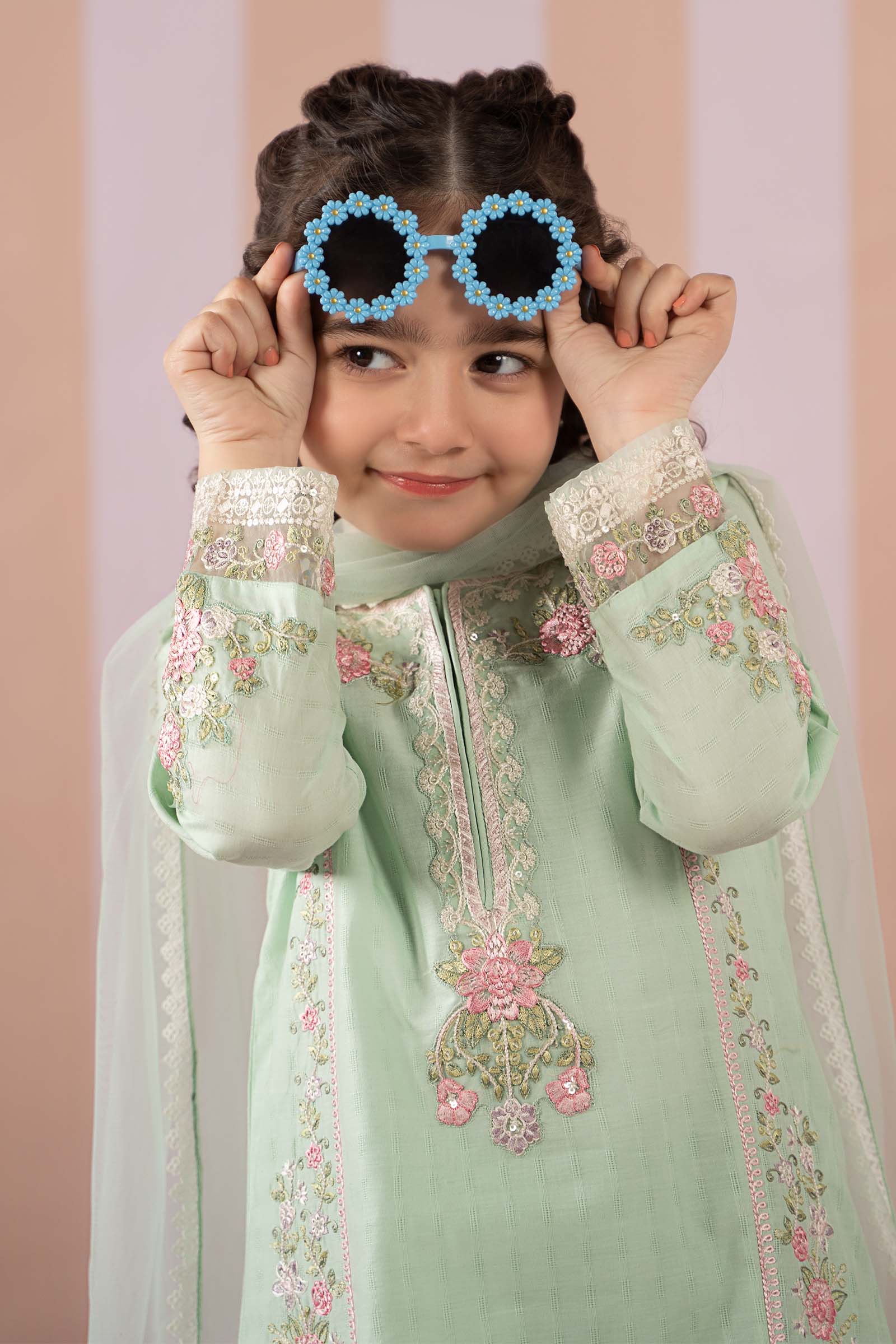 3 Piece Embroidered Dobby Lawn Suit - Image 5