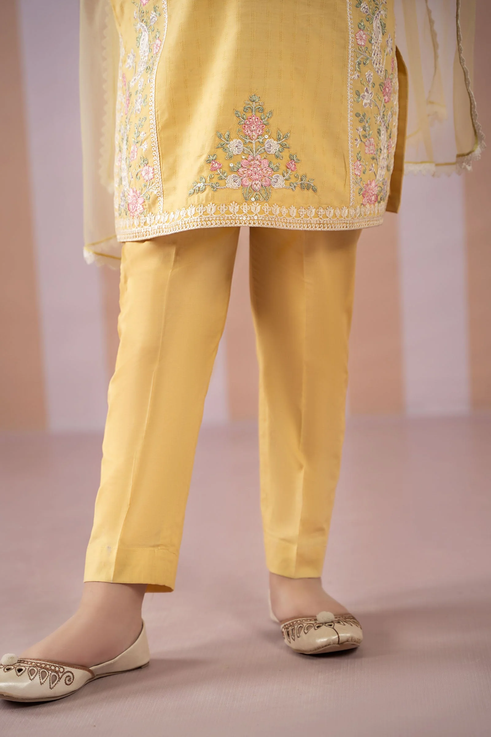 3 Piece Embroidered Dobby Lawn Suit - Image 5