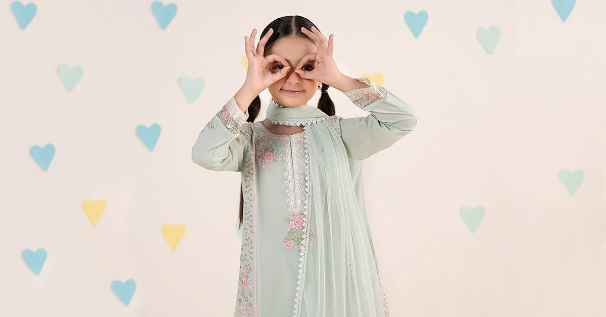 3 Piece Embroidered Dobby Lawn Suit - Image 7