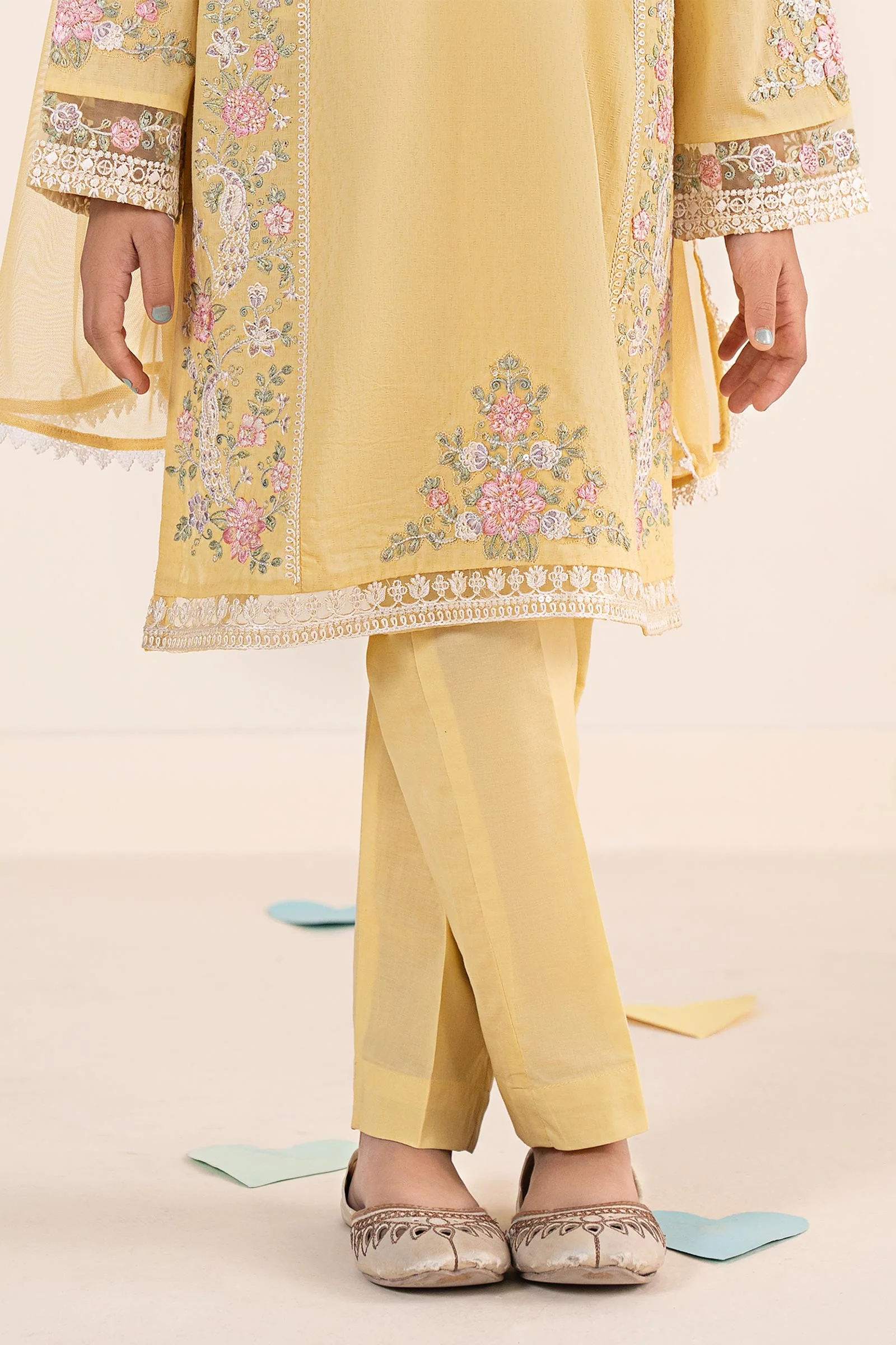 3 Piece Embroidered Dobby Lawn Suit - Image 6