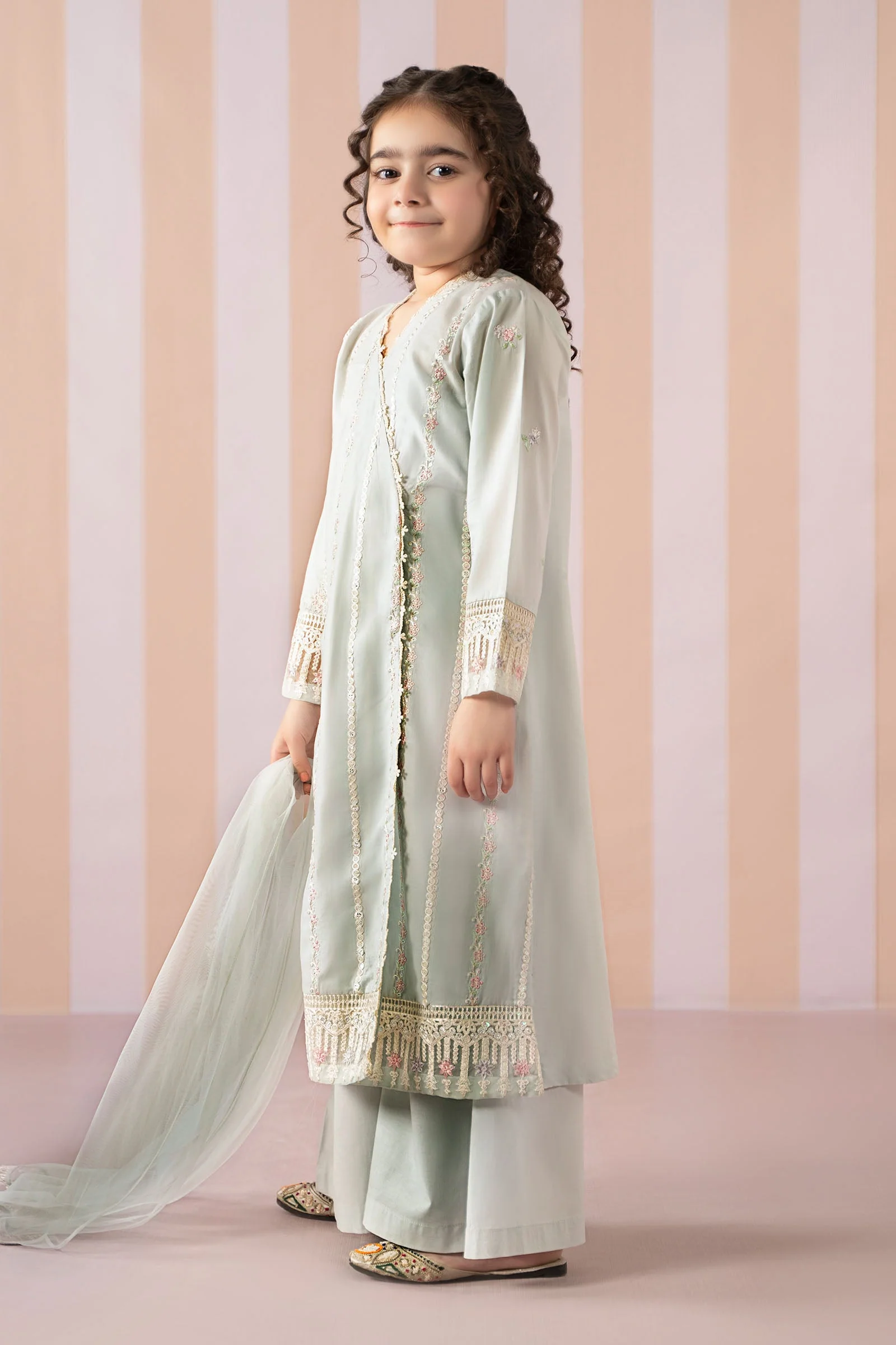 3 Piece Embroidered Lawn Suit - Image 3