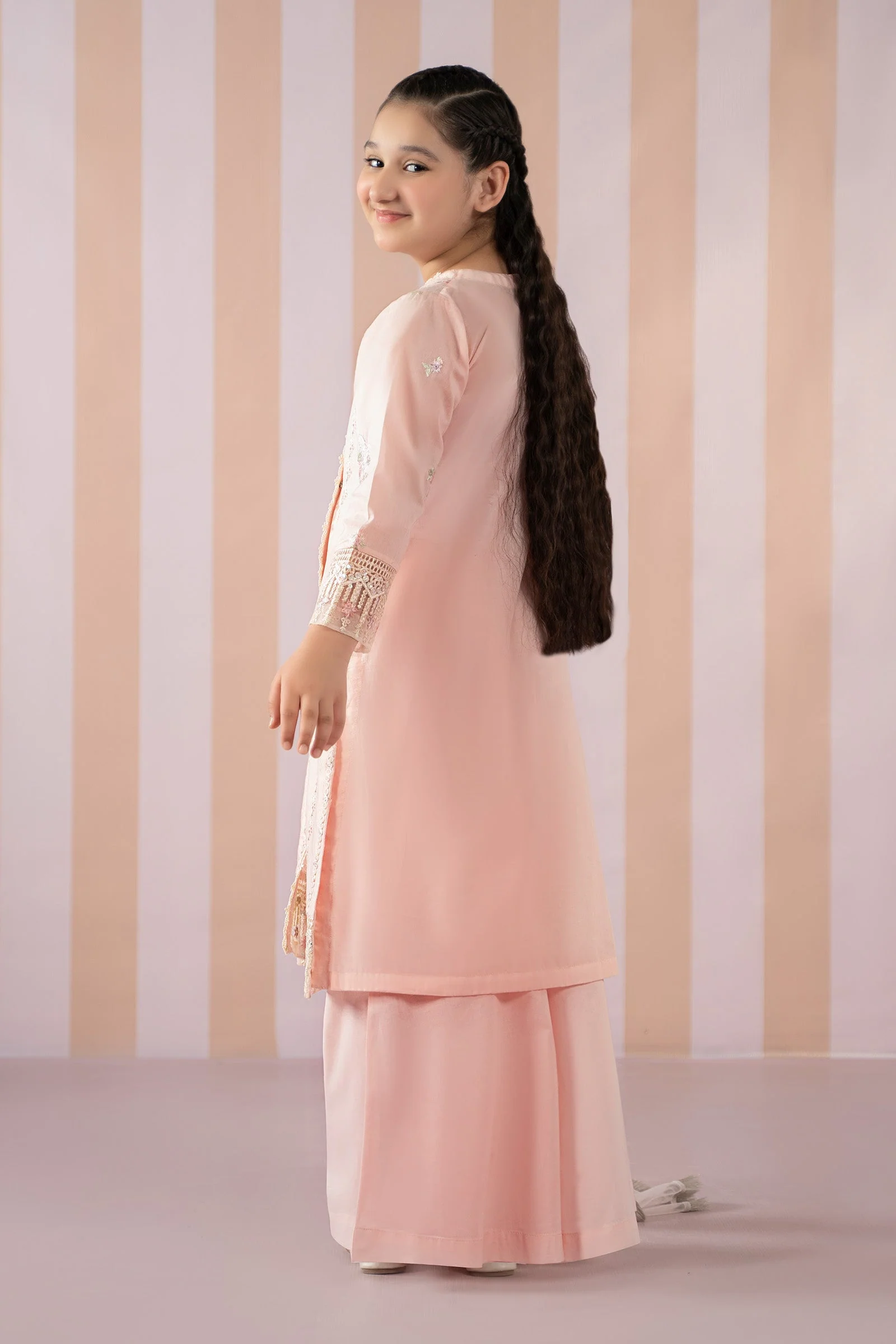 3 Piece Embroidered Lawn Suit - Image 5