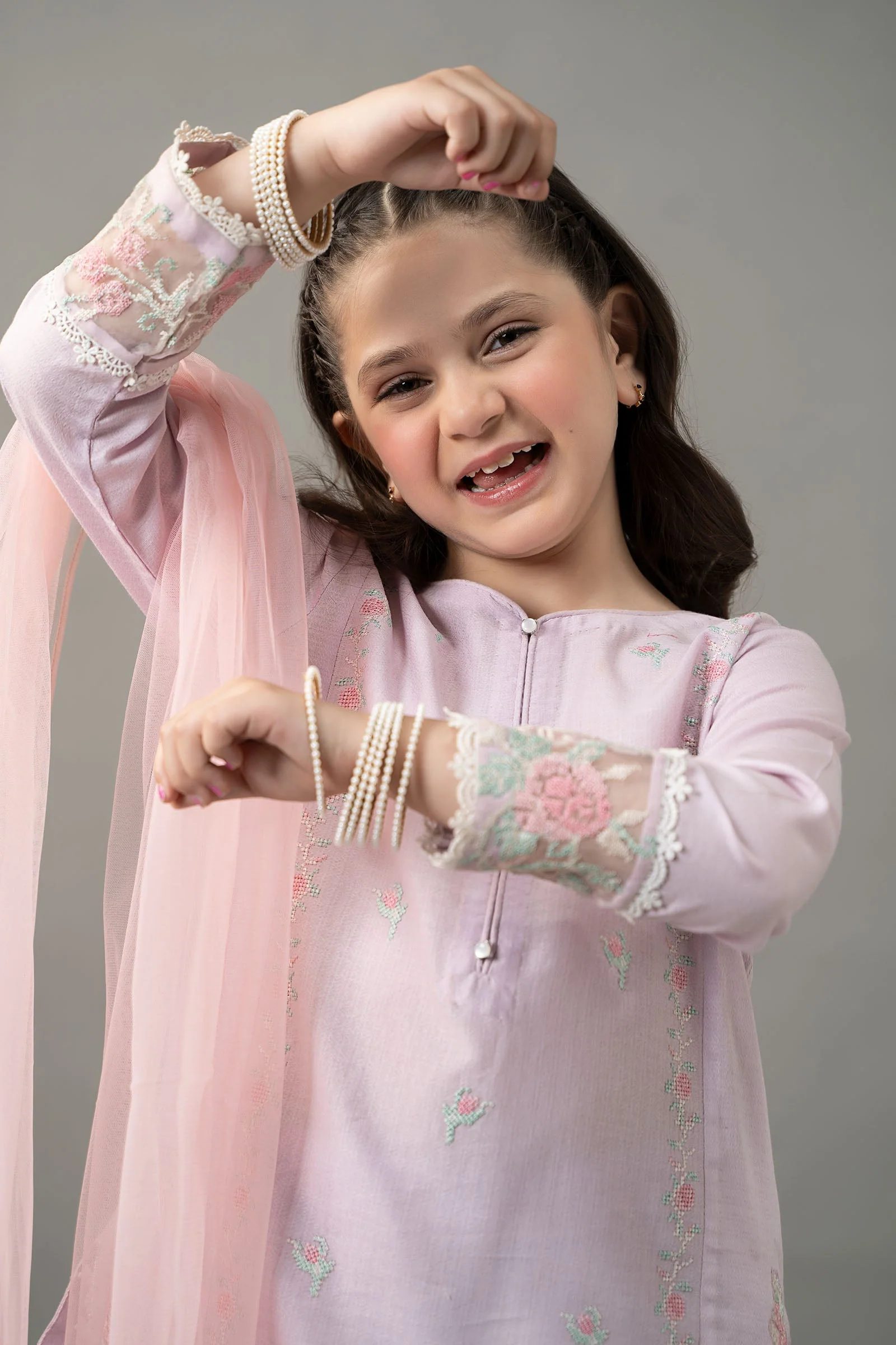 3 Piece Embroidered Dobby Lawn Suit - Image 3