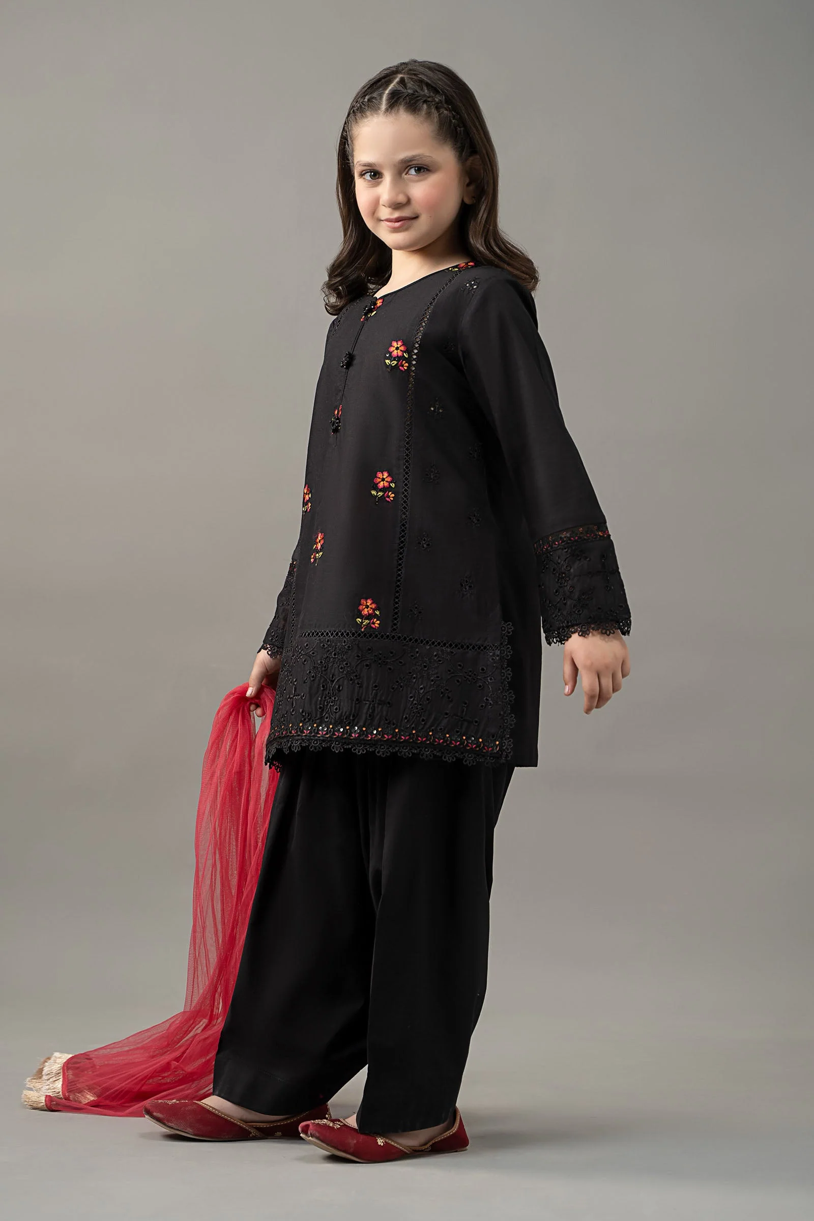 3 Piece Embroidered Lawn Suit - Image 3