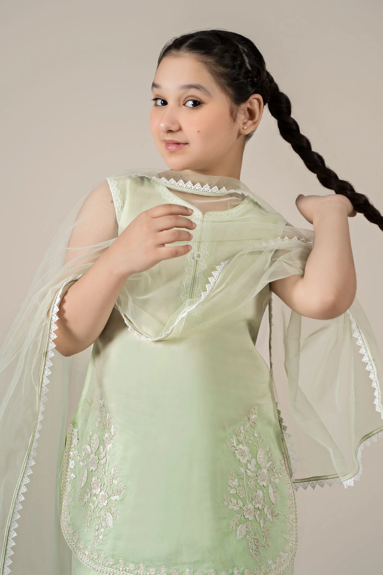 3 Piece Embroidered Lawn Suit - Image 4