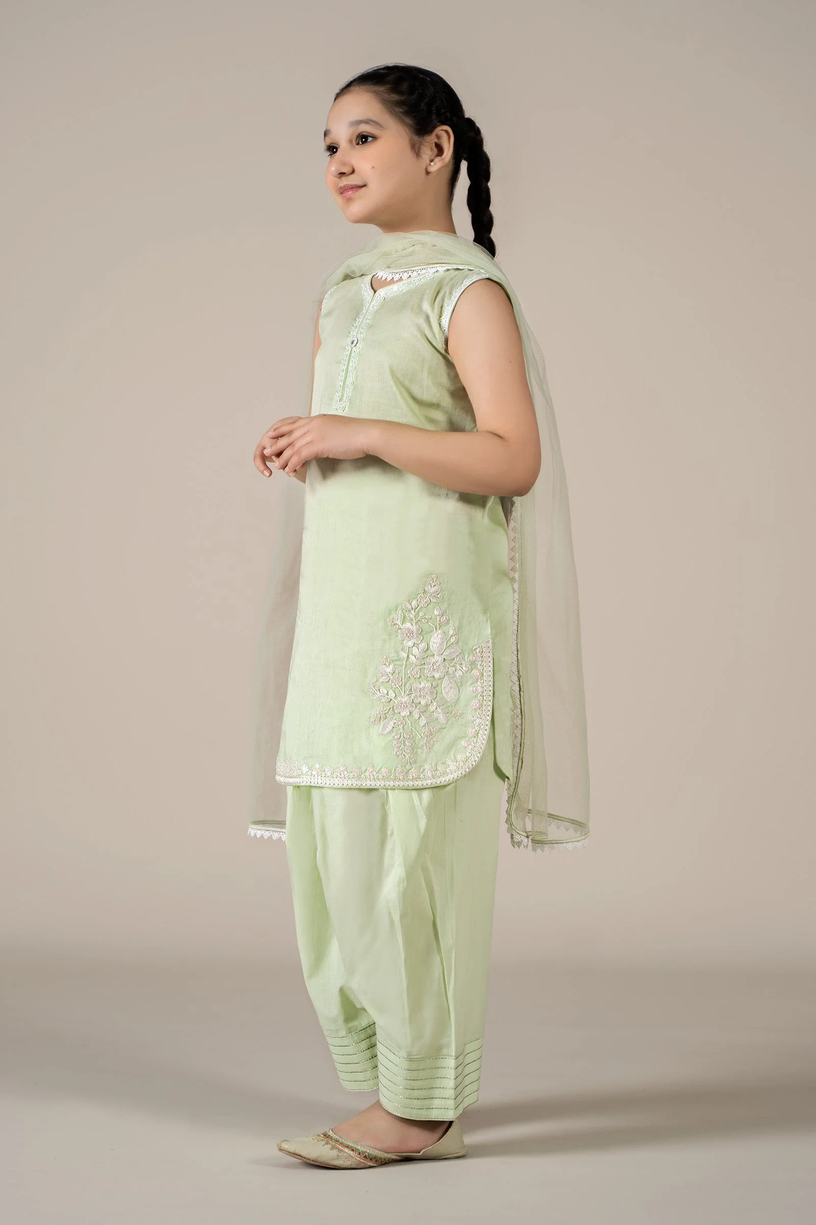 3 Piece Embroidered Lawn Suit - Image 5
