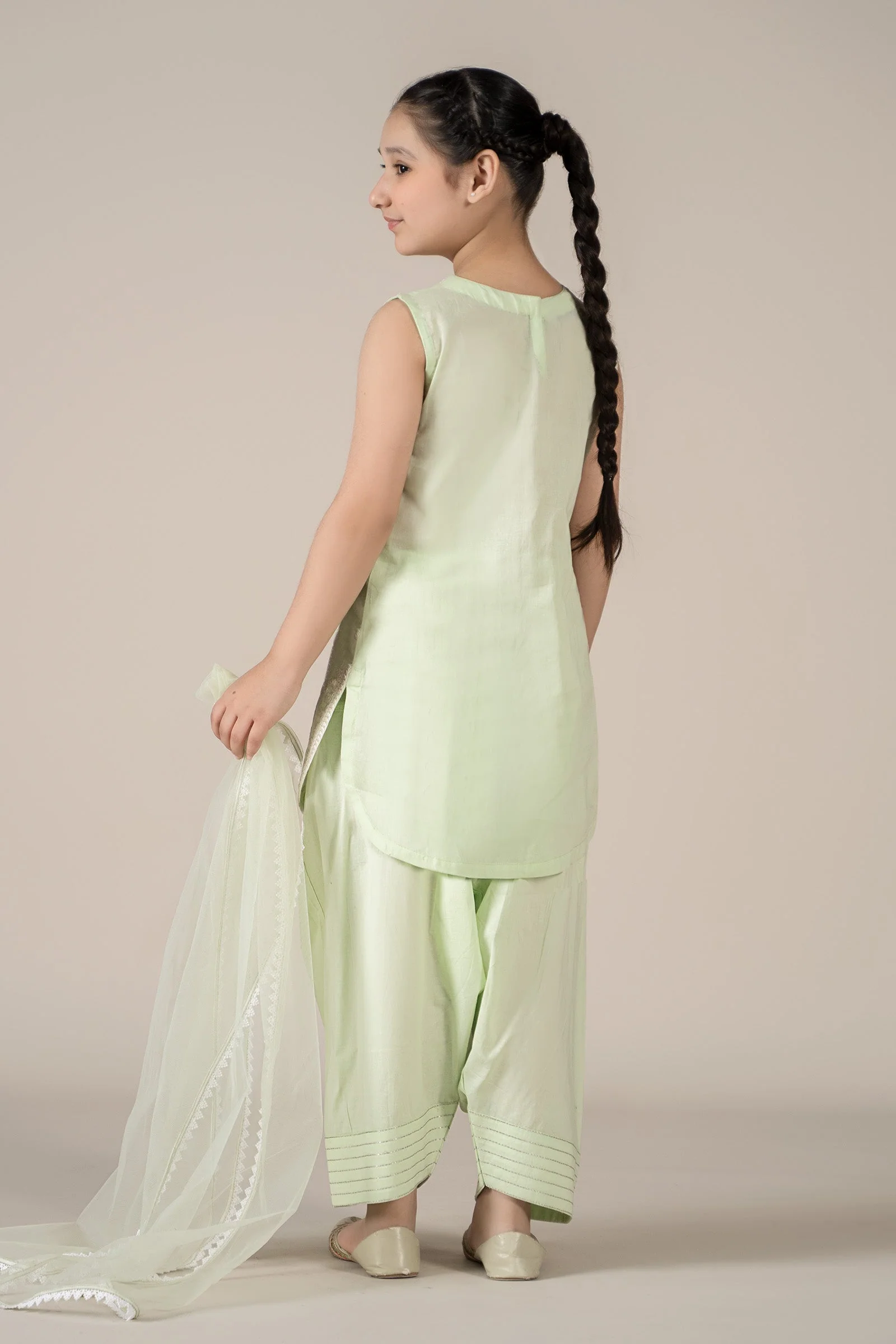 3 Piece Embroidered Lawn Suit - Image 6
