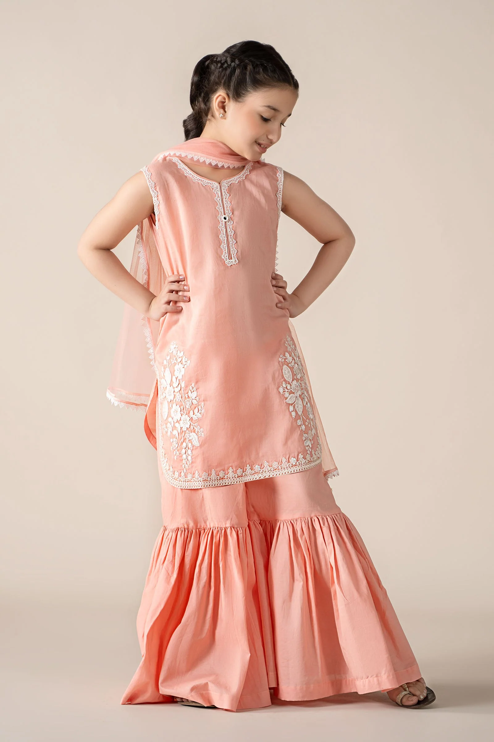 3 Piece Embroidered Lawn Suit - Image 4