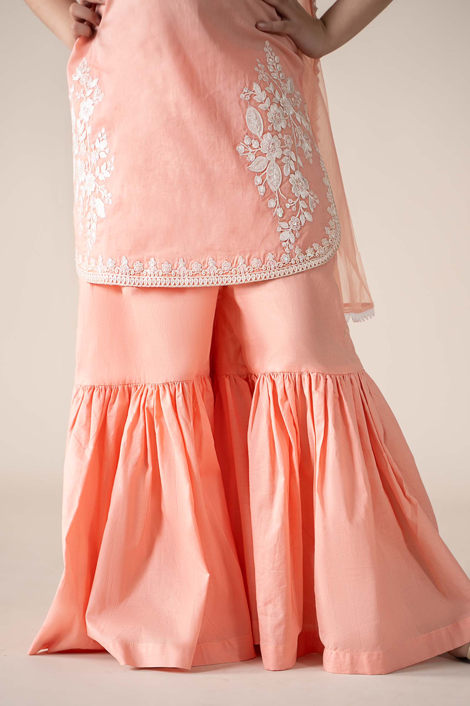 3 Piece Embroidered Lawn Suit - Image 7