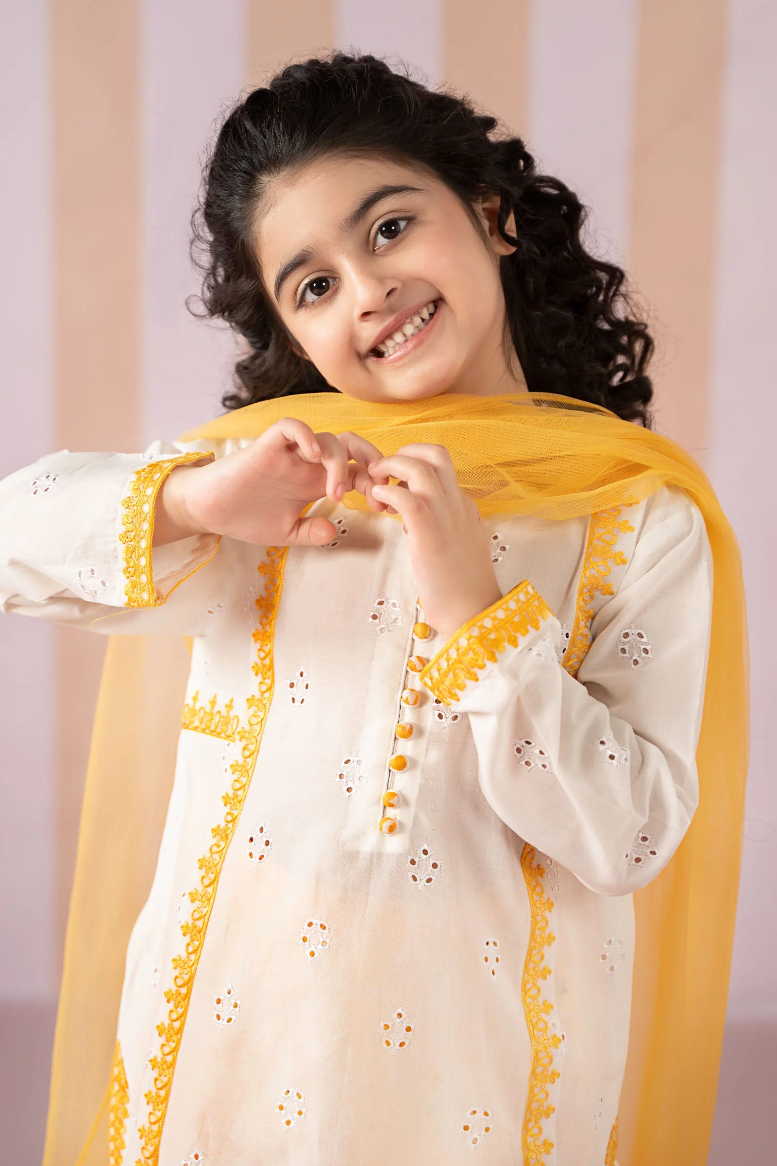 3 Piece Embroidered Lawn Suit - Image 2