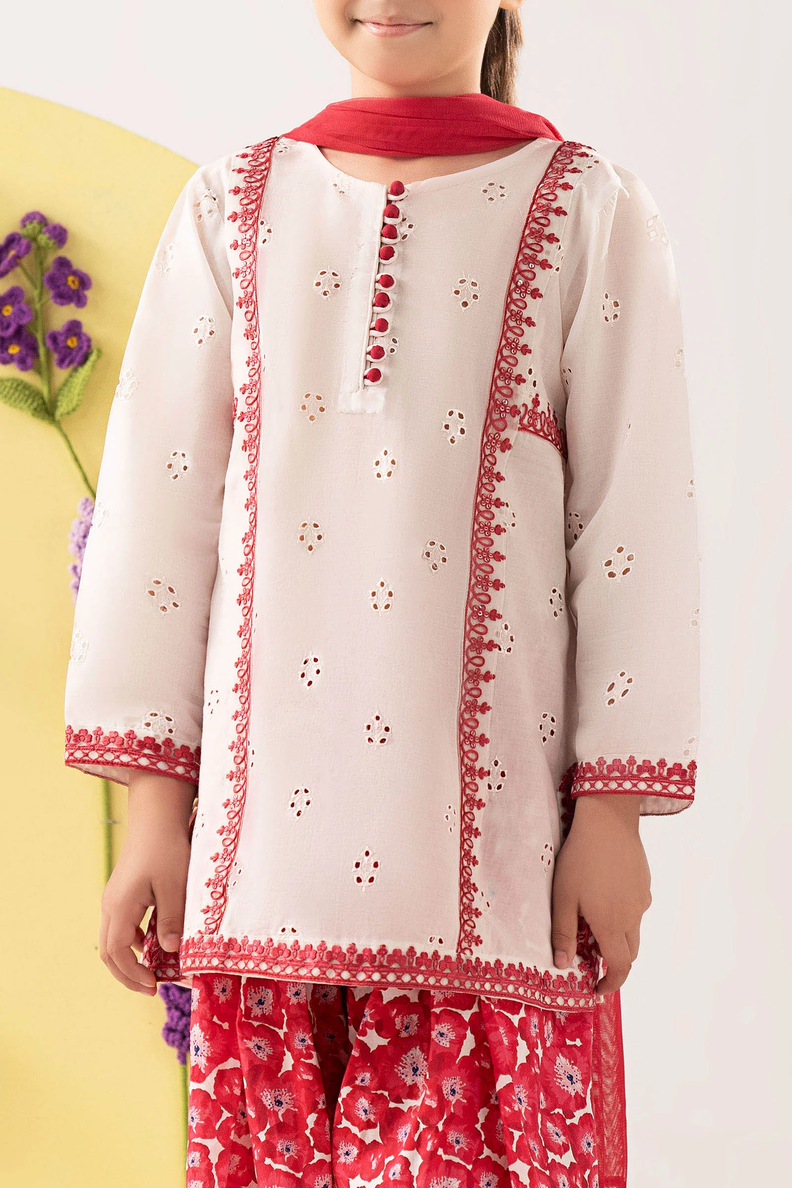 3 Piece Embroidered Lawn Suit - Image 3