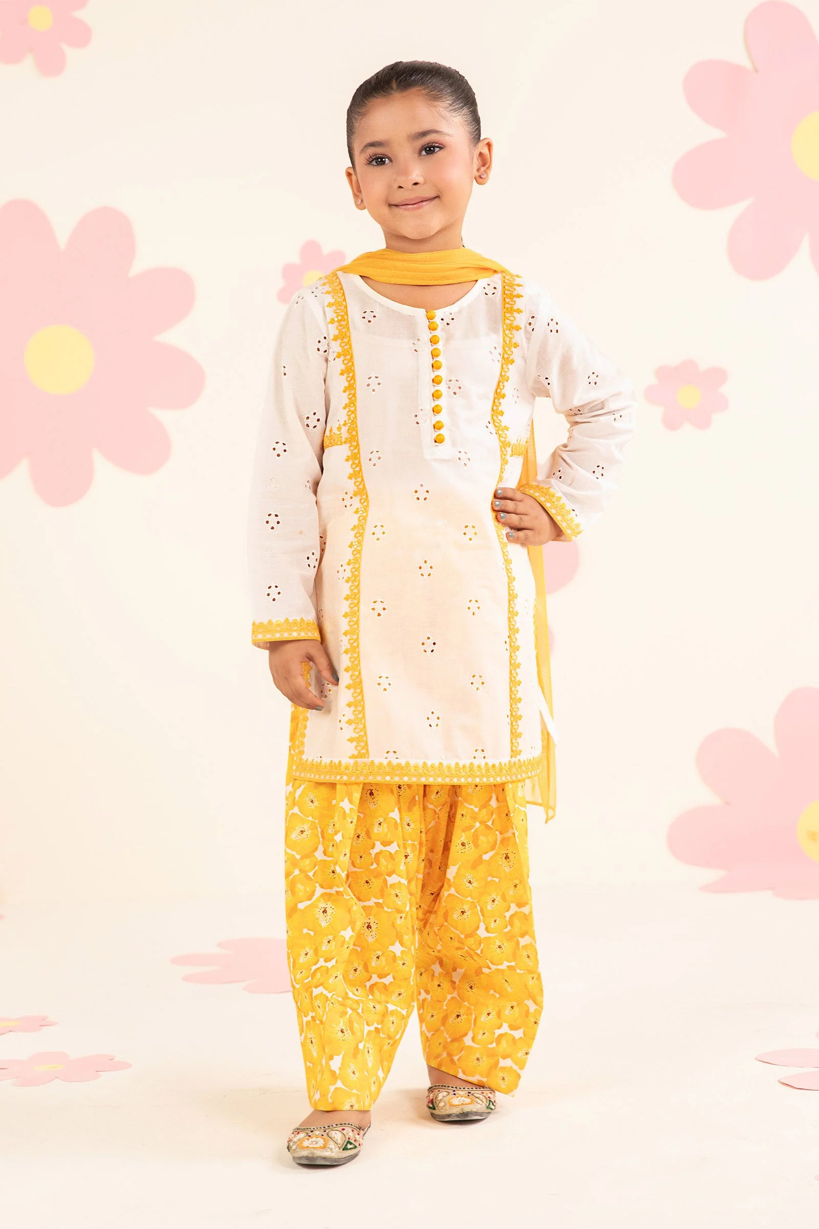3 Piece Embroidered Lawn Suit