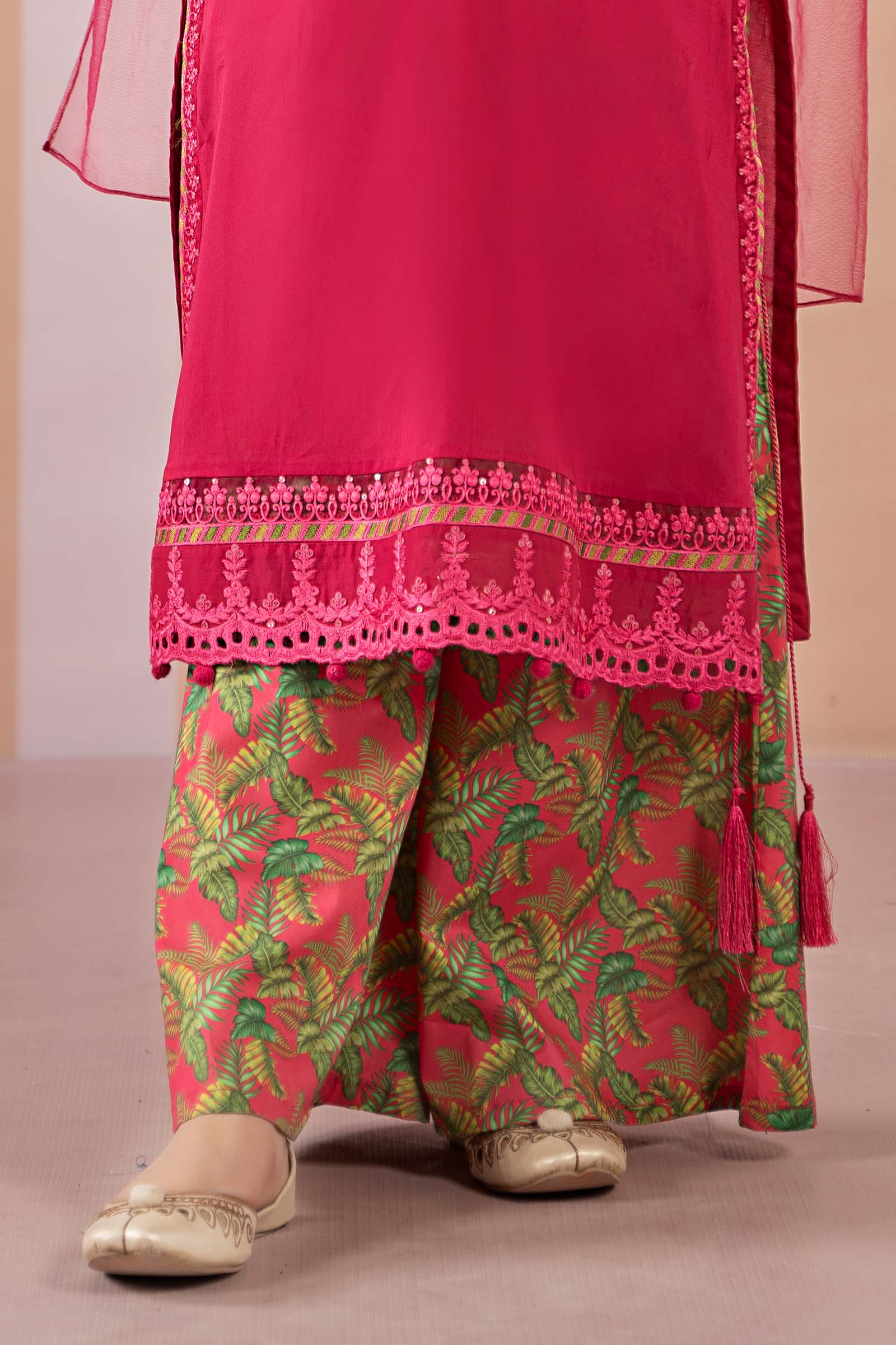 3 Piece Printed Lawn Suit - Image 4