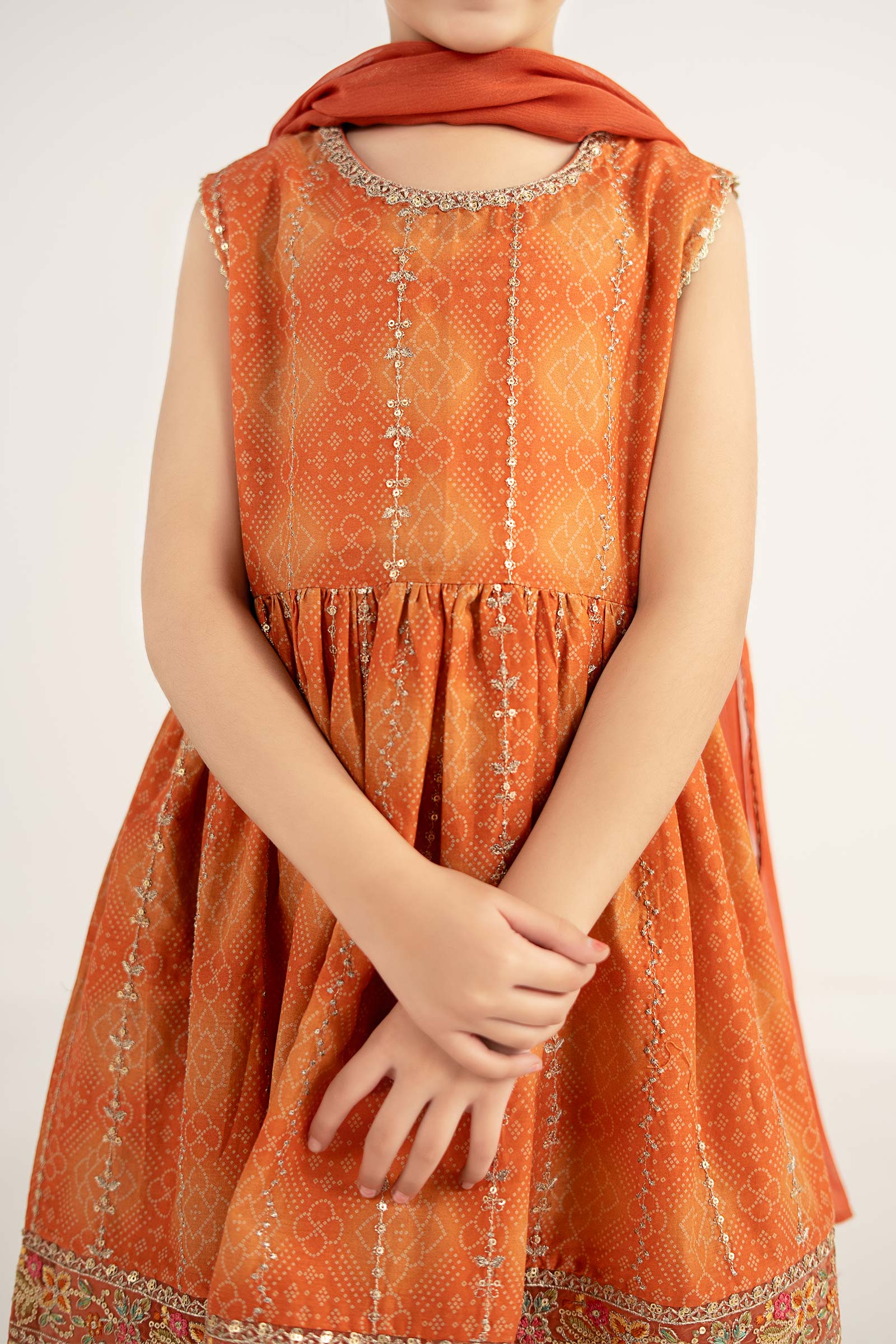3 Piece Embroidered Lawn Suit - Image 4