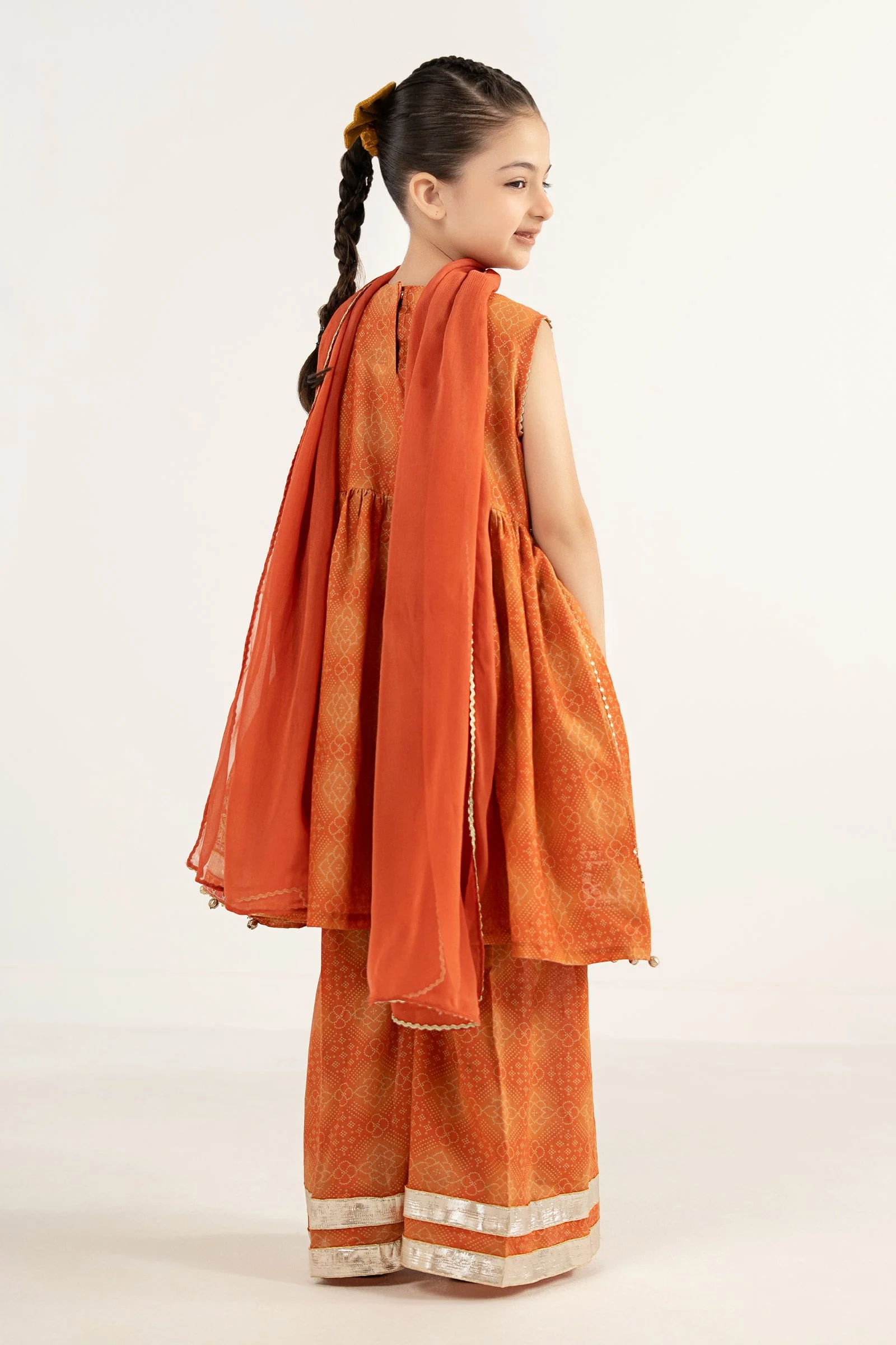3 Piece Embroidered Lawn Suit - Image 7