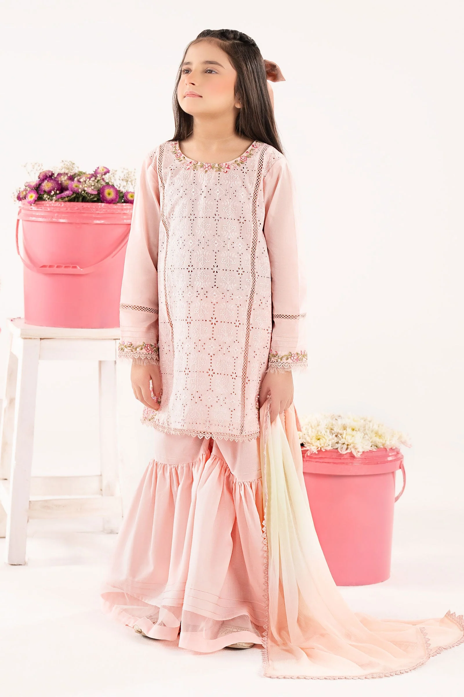 3 Piece Embroidered Lawn Suit - Image 2