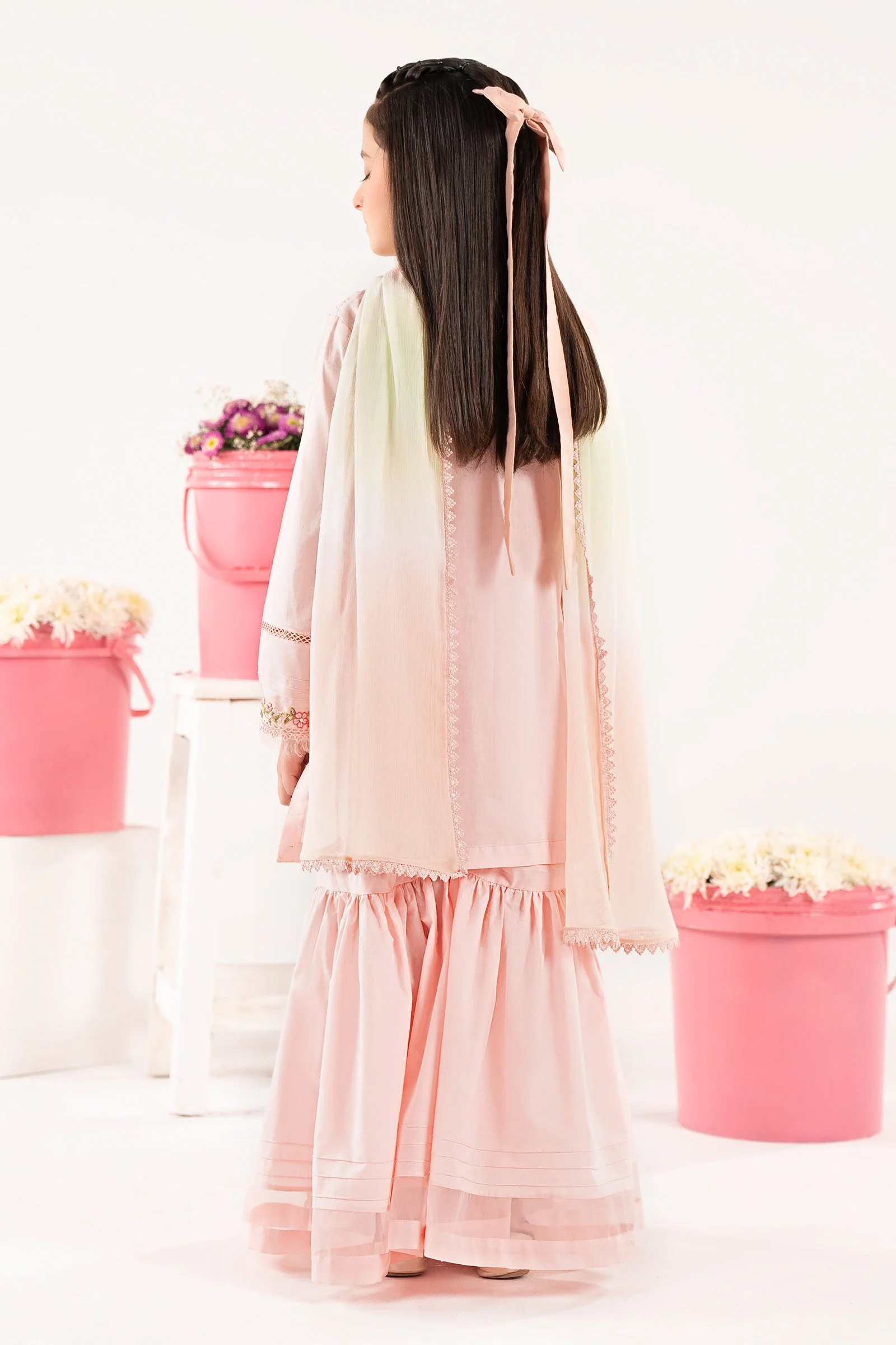 3 Piece Embroidered Lawn Suit - Image 7