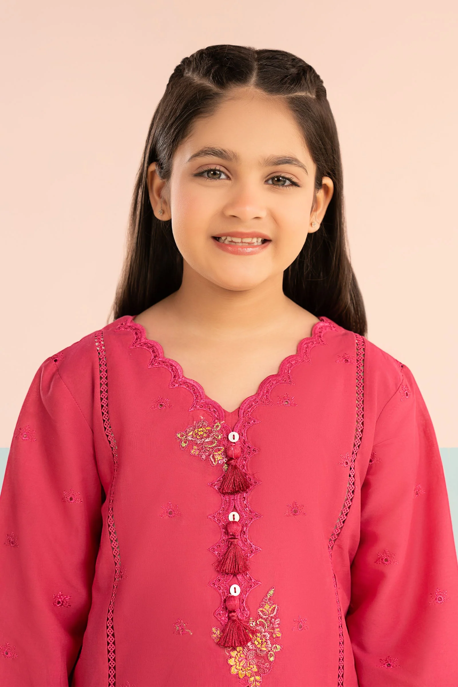 3 Piece Embroidered Lawn Suit - Image 3