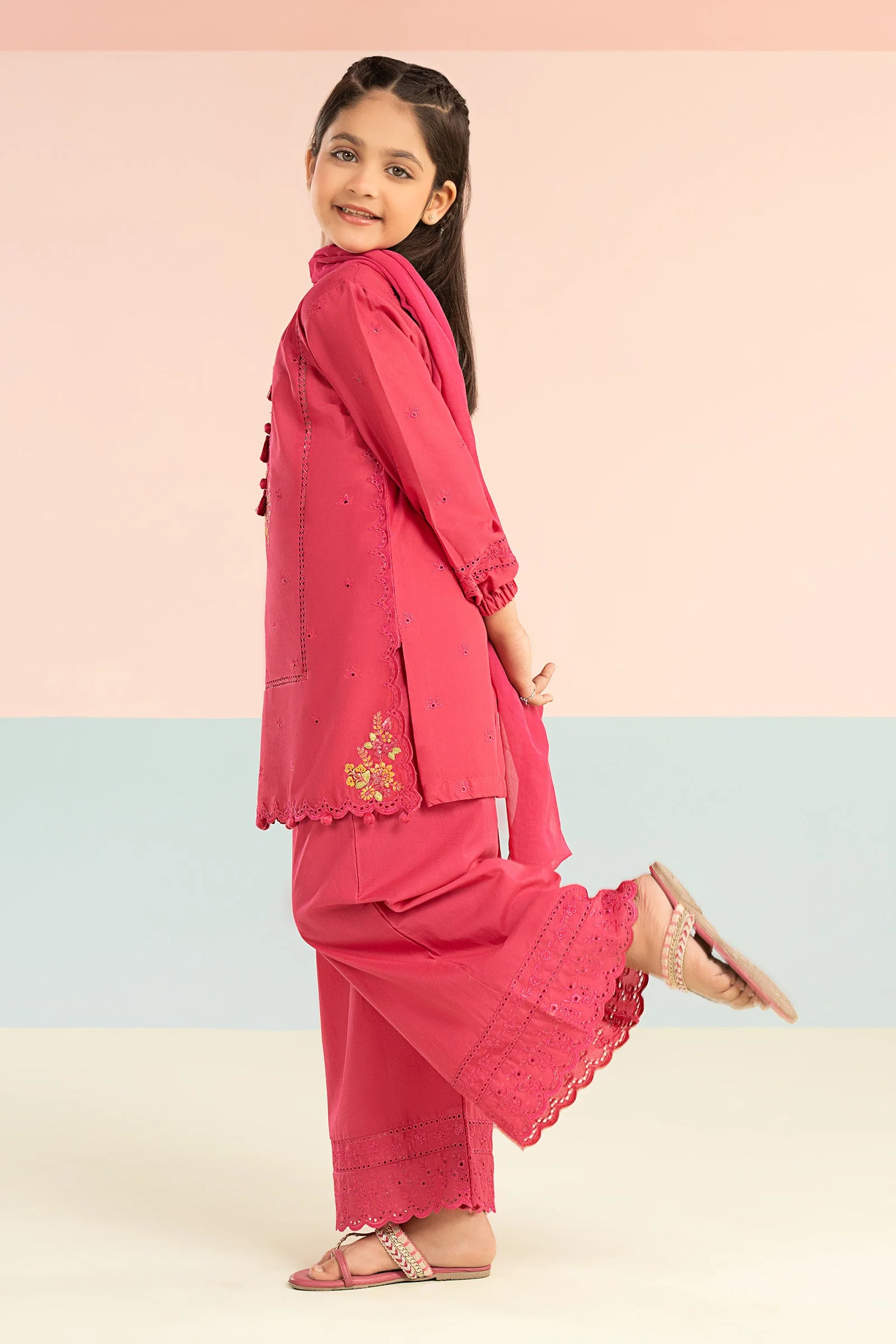 3 Piece Embroidered Lawn Suit - Image 8