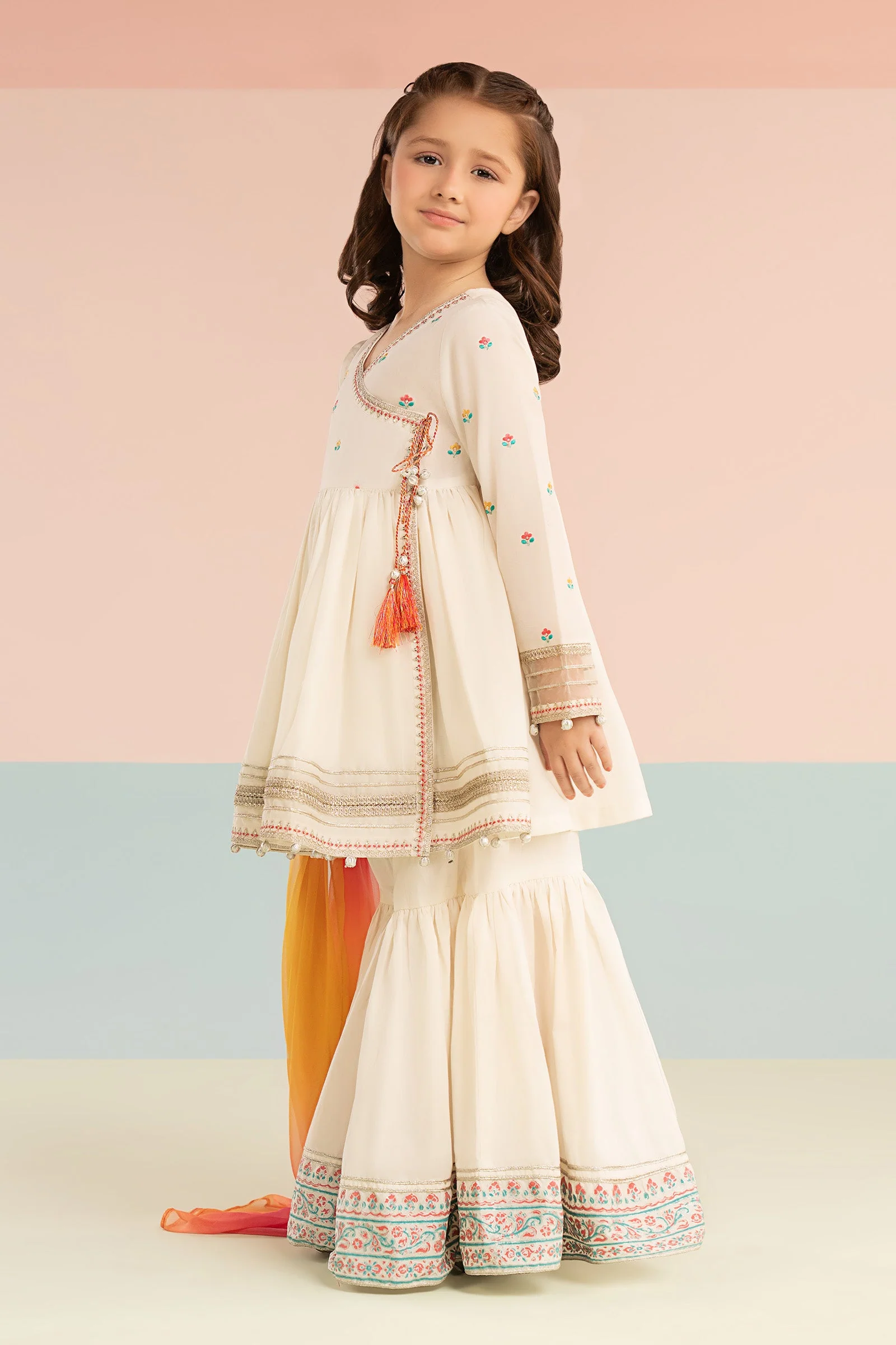 3 Piece Embroidered Lawn Suit - Image 7
