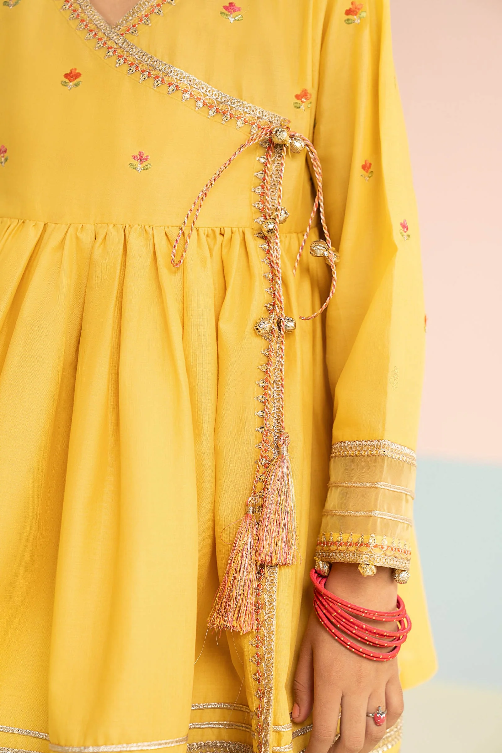 3 Piece Embroidered Lawn Suit - Image 5