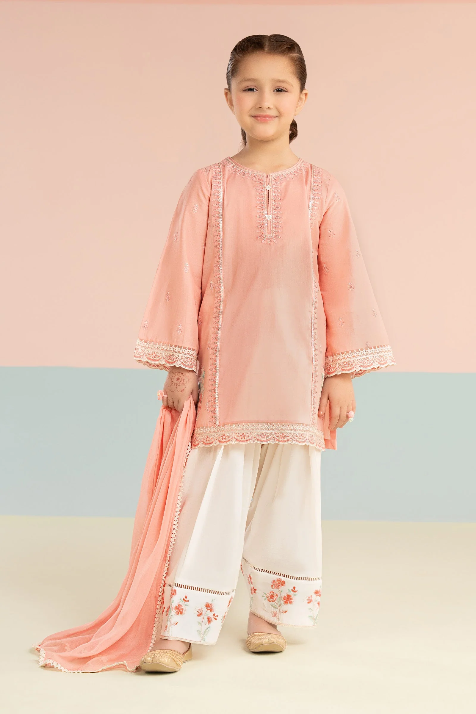 3 Piece Embroidered Lawn Suit - Image 2